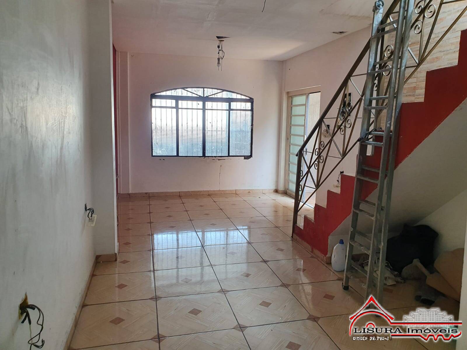 CASA NO JD PRIMAVERA A VENDA ESTUDA TROCA JACAREI SP
