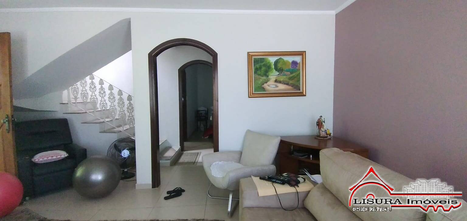 (FA) LINDA CASA NO JD SANTA MARIA JACAREI SP A VENDA, COM PISCINA