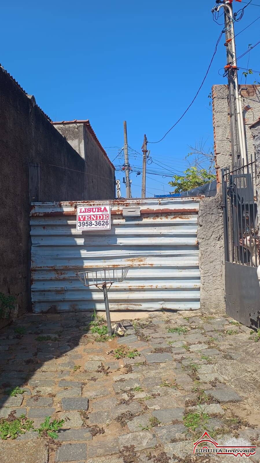 (FA) CASA NO VILA ZEZE JACAREI SP