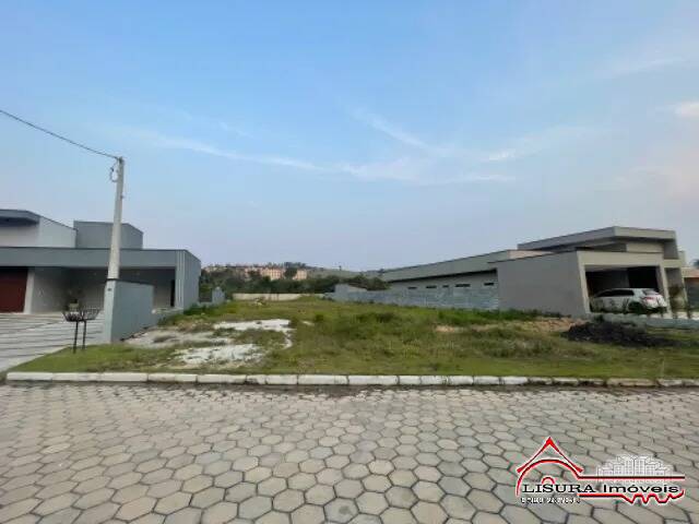 TERRENO CONDOMÍNIO VALE DOS LAGOS ALTO PADRÃO!!! 1268M²