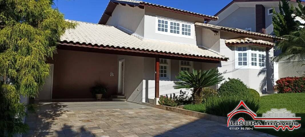 LINDA CASA ALTO PADRÃO NO JD COLEGINHO JACAREÍ SP ESTUDA PERMUTA
