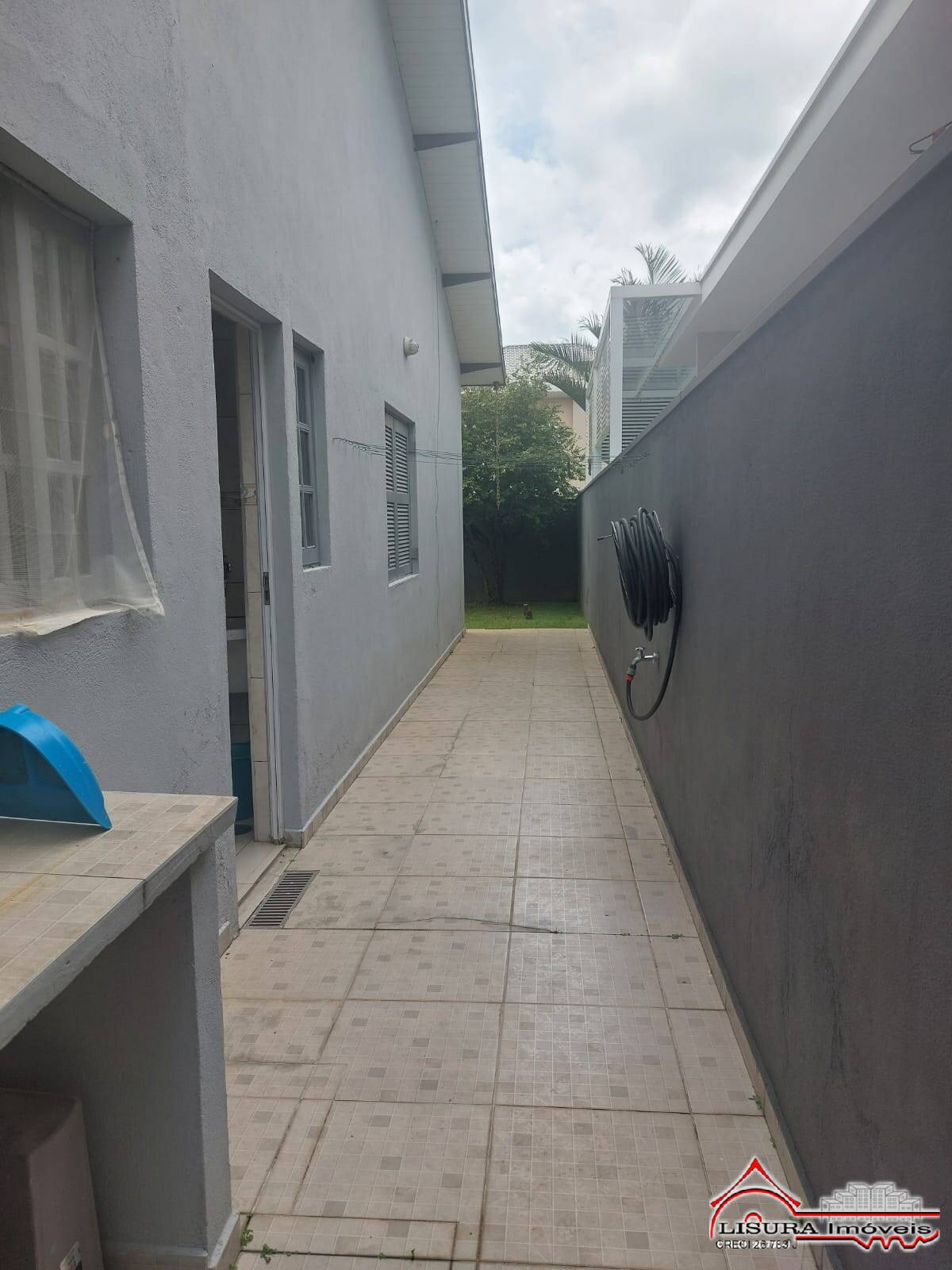 Casa de Condomínio à venda com 4 quartos, 222m² - Foto 10