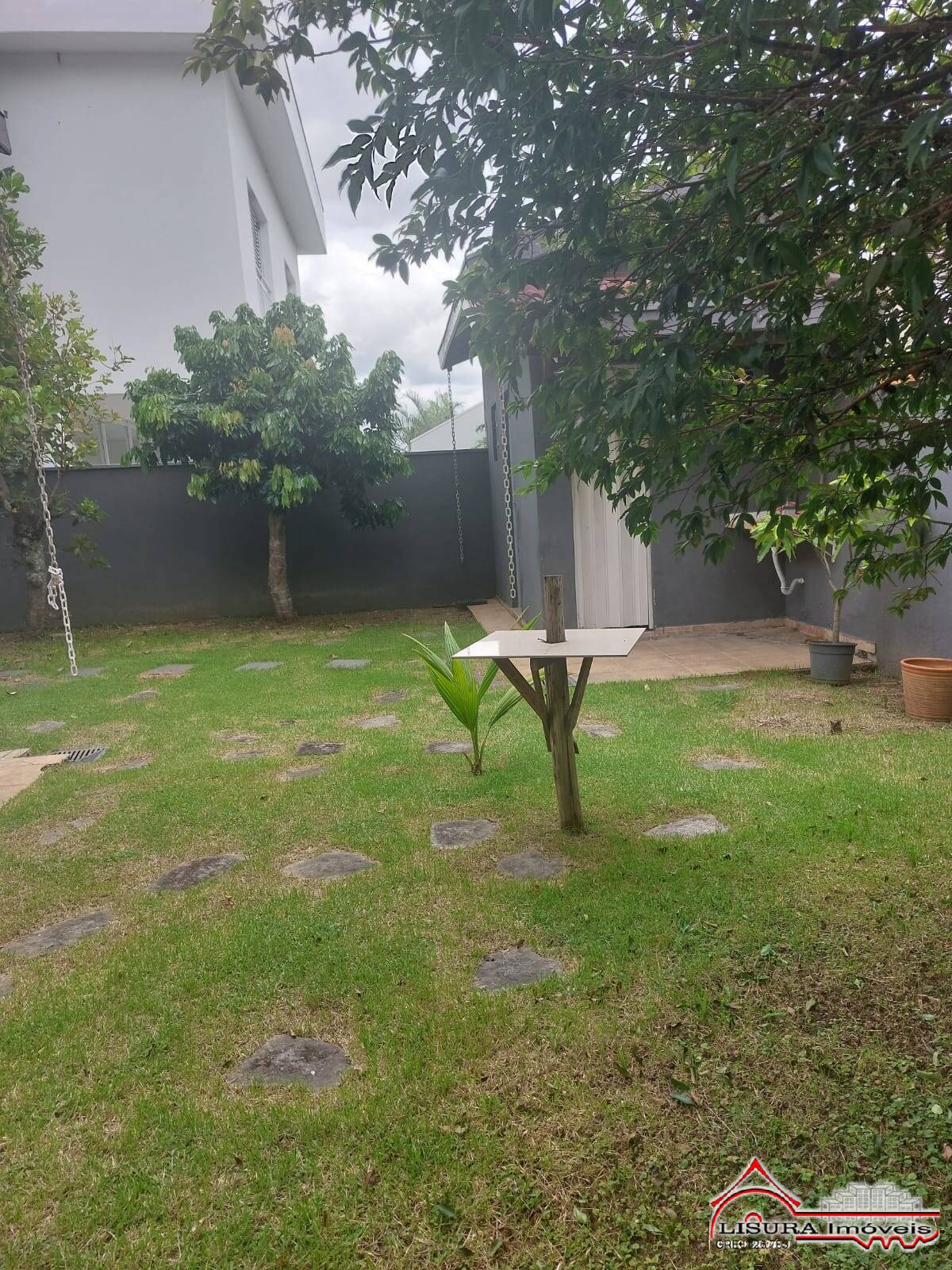 Casa de Condomínio à venda com 4 quartos, 222m² - Foto 13