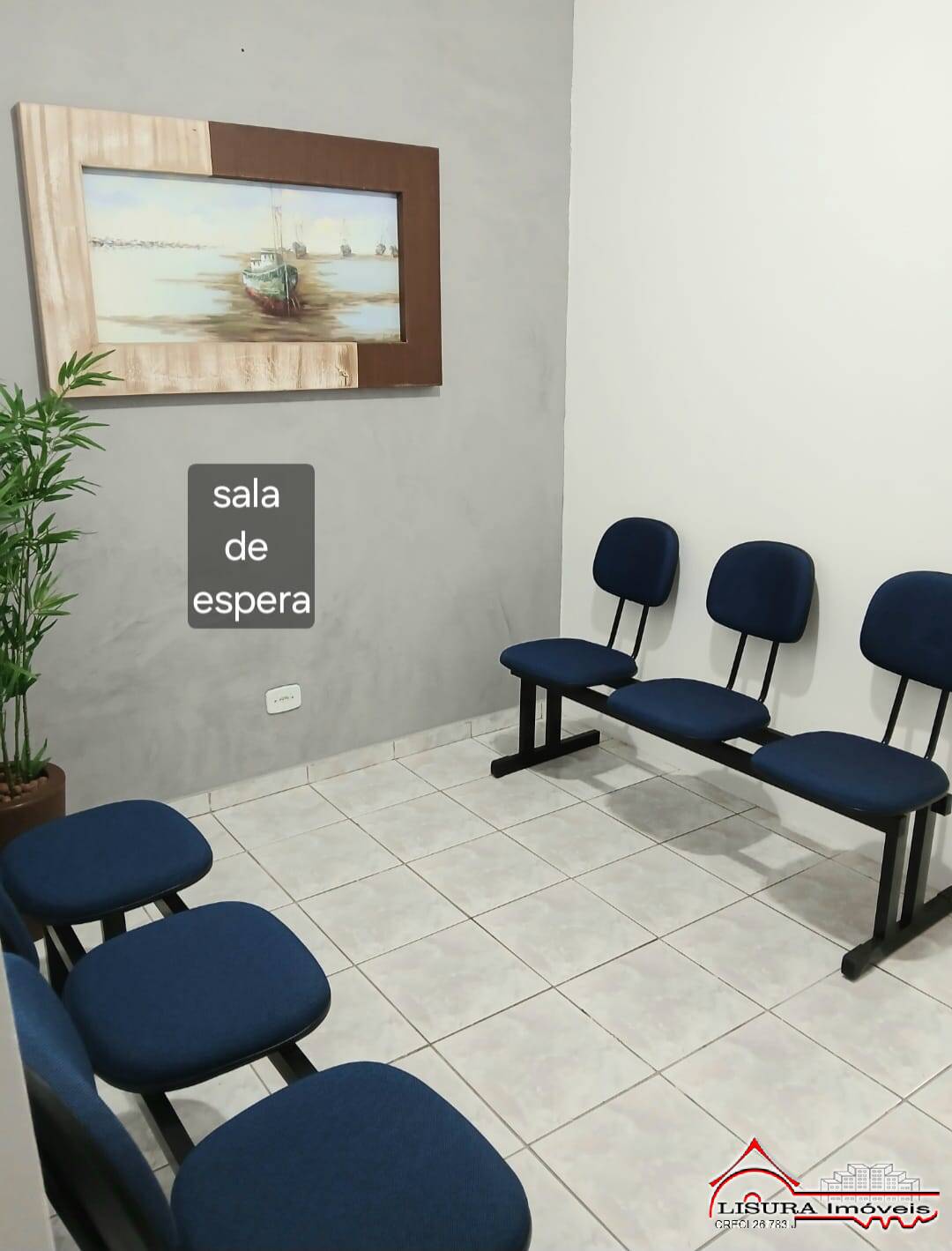 (TI) SALA COMERCIAL - ESCRITÓRIO NO CENTRO DE JACAREI AO LADO DO FÓRUM.