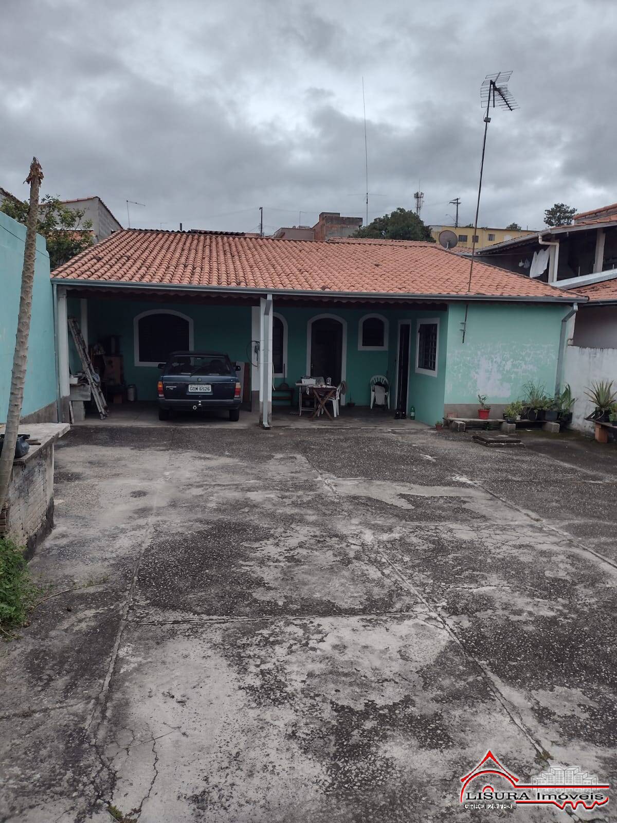 (A) CASA ESTILO CHACARA A VENDA NO JD ESPERANÇA JACAREI SP