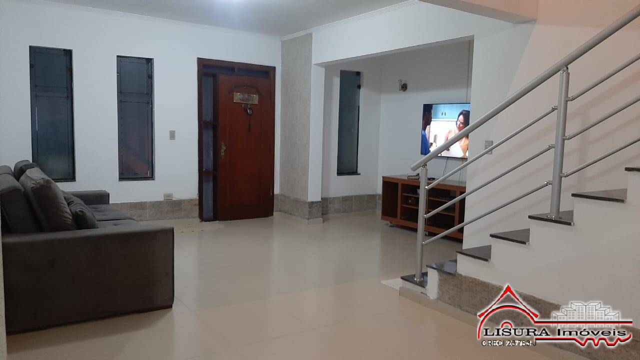(WM) CASA NO CIDADE JARDIM JACAREI SP ESTUDA PERMUTA DE MENOR VALOR