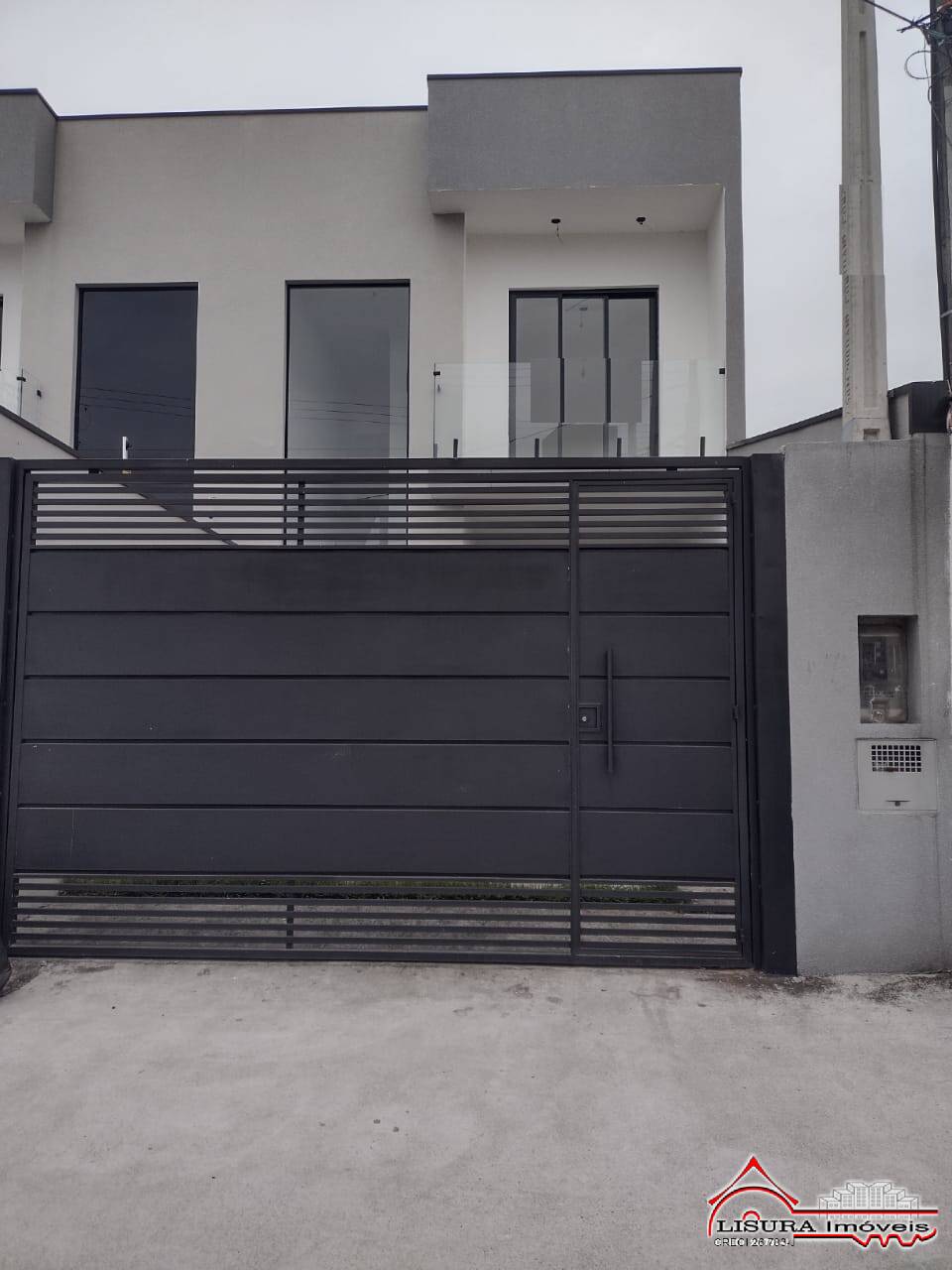 (VM) CASA NOVA NO JARDIM CALIFORNIA JACAREI SP COM 3 SUITES!!!