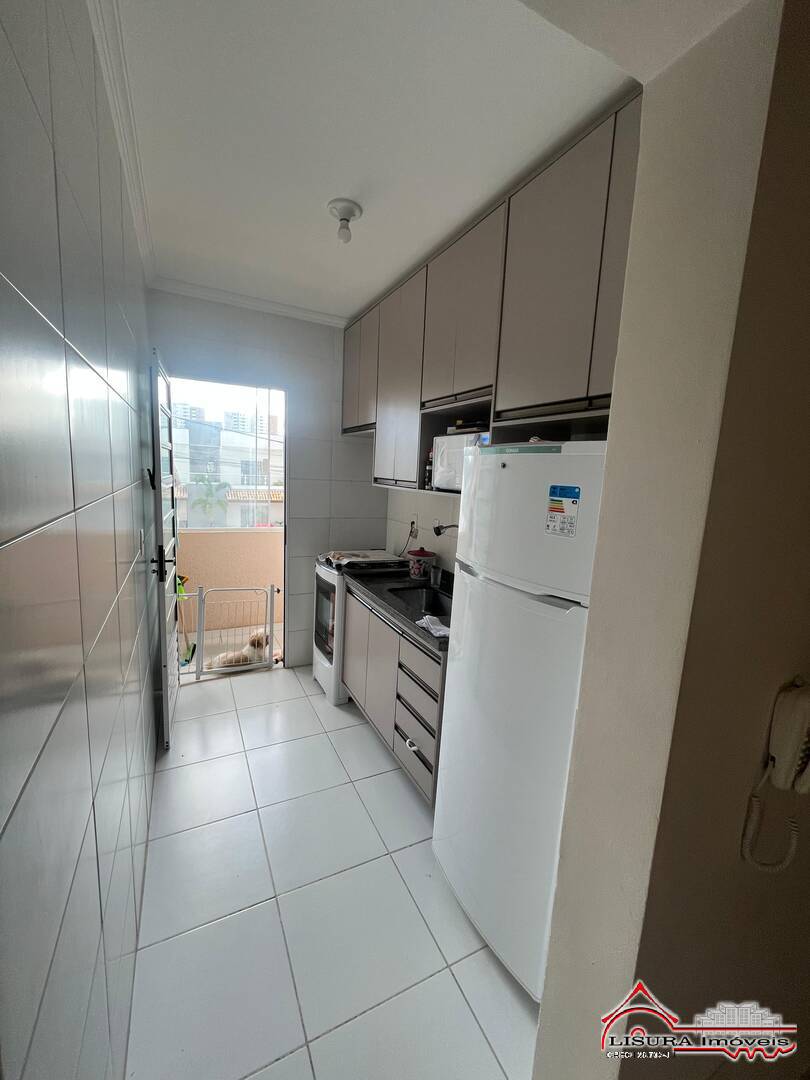 Apartamento à venda com 2 quartos, 55m² - Foto 8