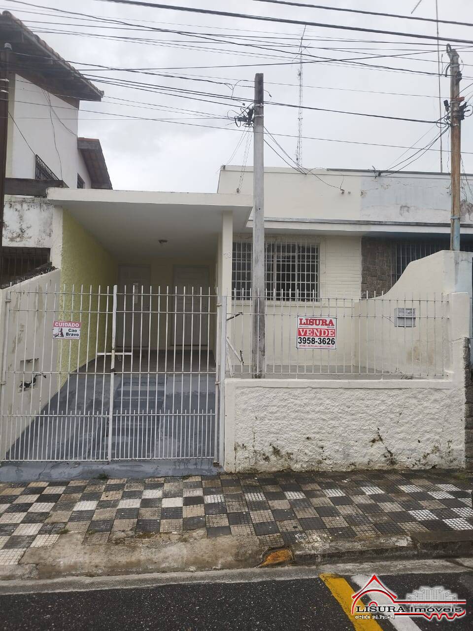 Casa à venda com 2 quartos, 92m² - Foto 1