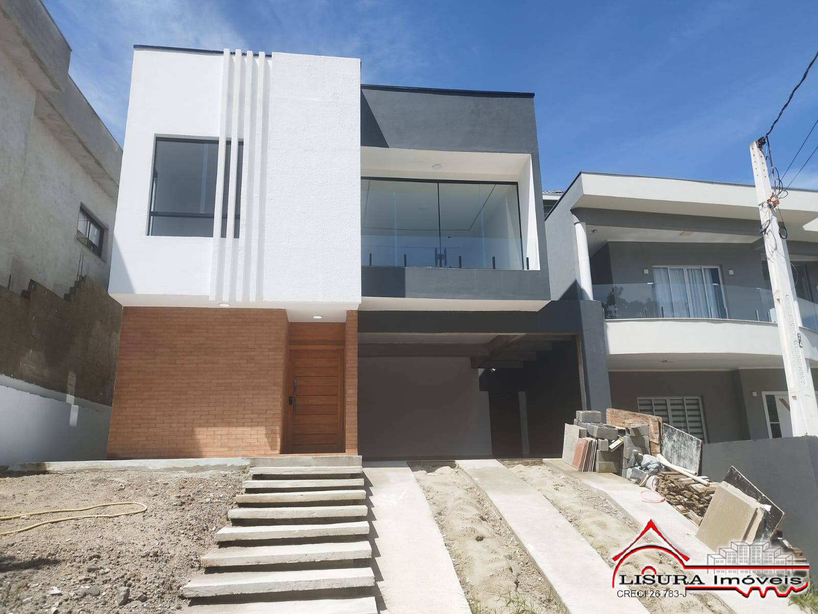 Casa de Condomínio à venda com 3 quartos, 254m² - Foto 2