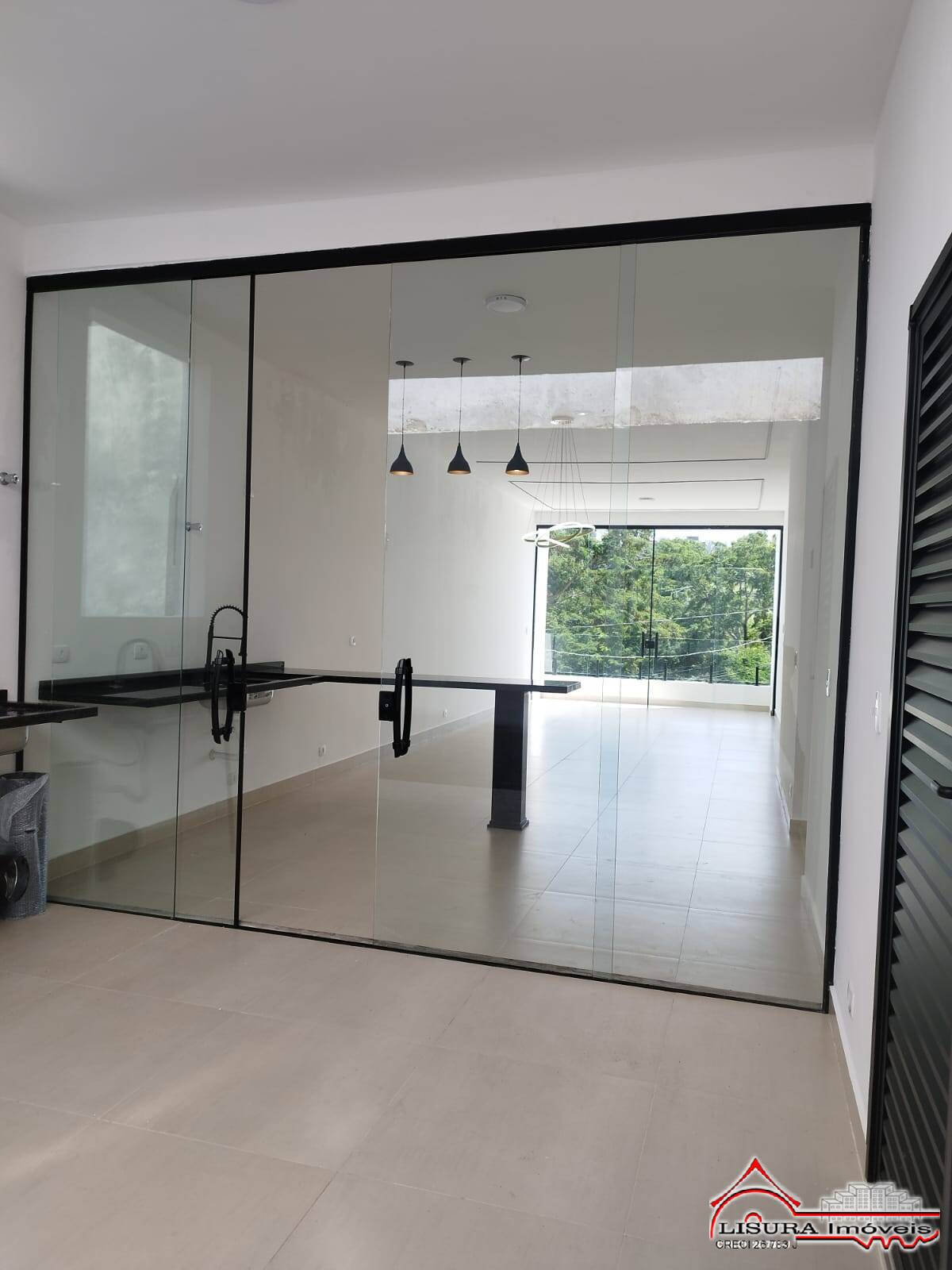 Casa de Condomínio à venda com 3 quartos, 254m² - Foto 29