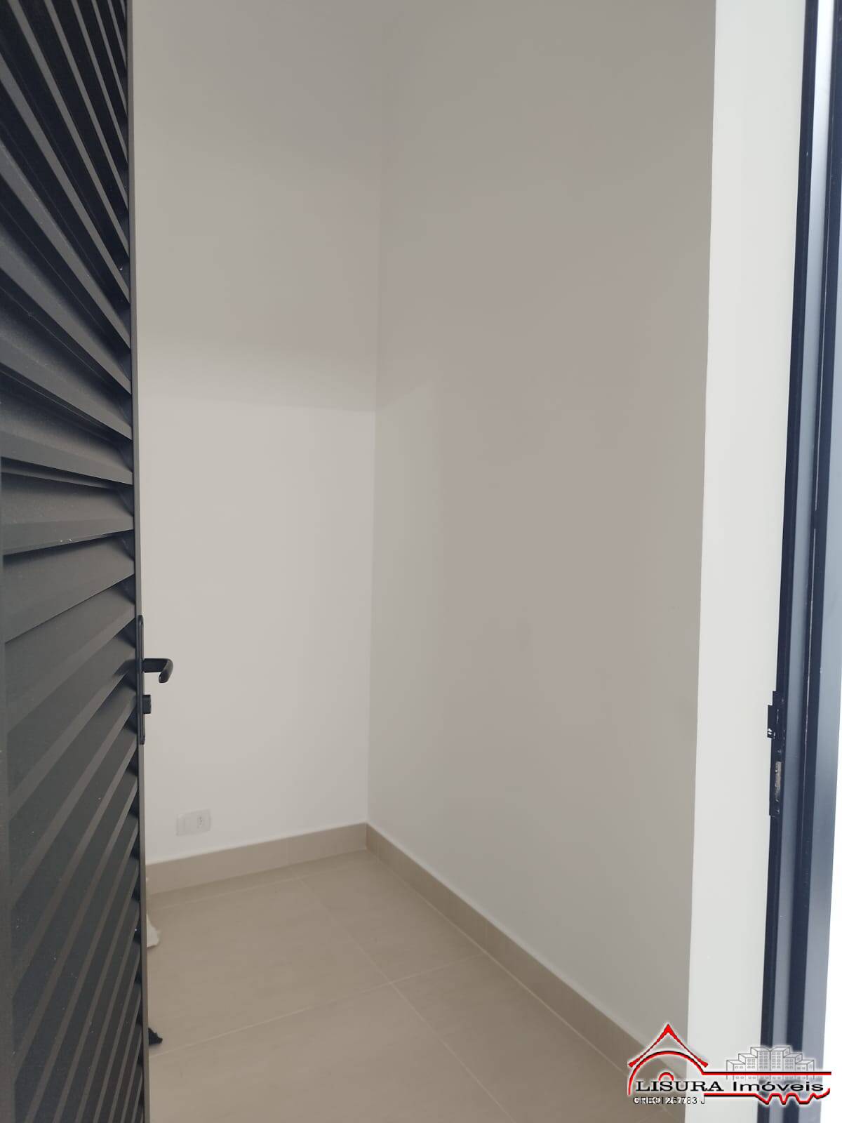 Casa de Condomínio à venda com 3 quartos, 254m² - Foto 25