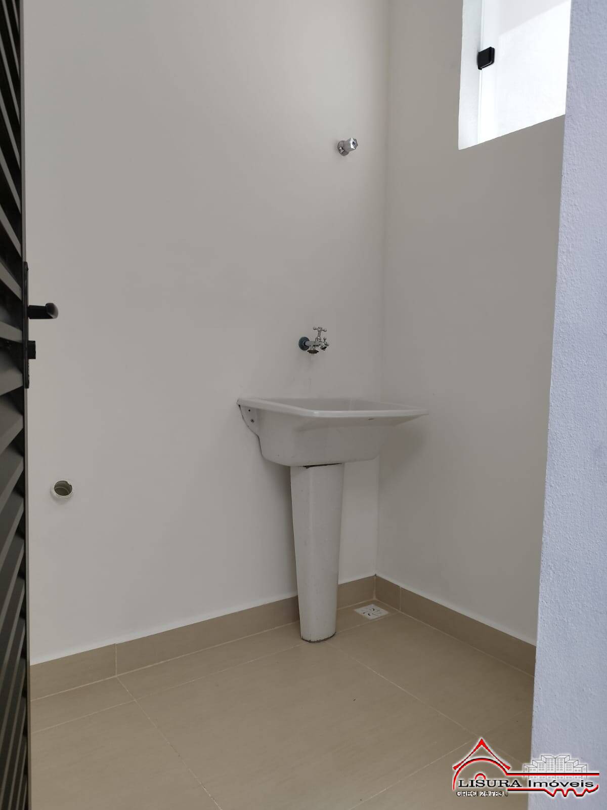 Casa de Condomínio à venda com 3 quartos, 254m² - Foto 24