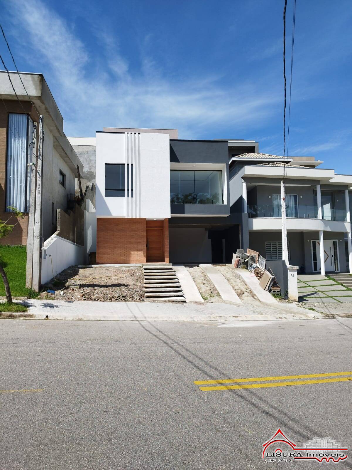(I) CASA ALTO PADRÃO EM CONDOMÍNIO JACAREÍ SP SAÍDA P/ SJC