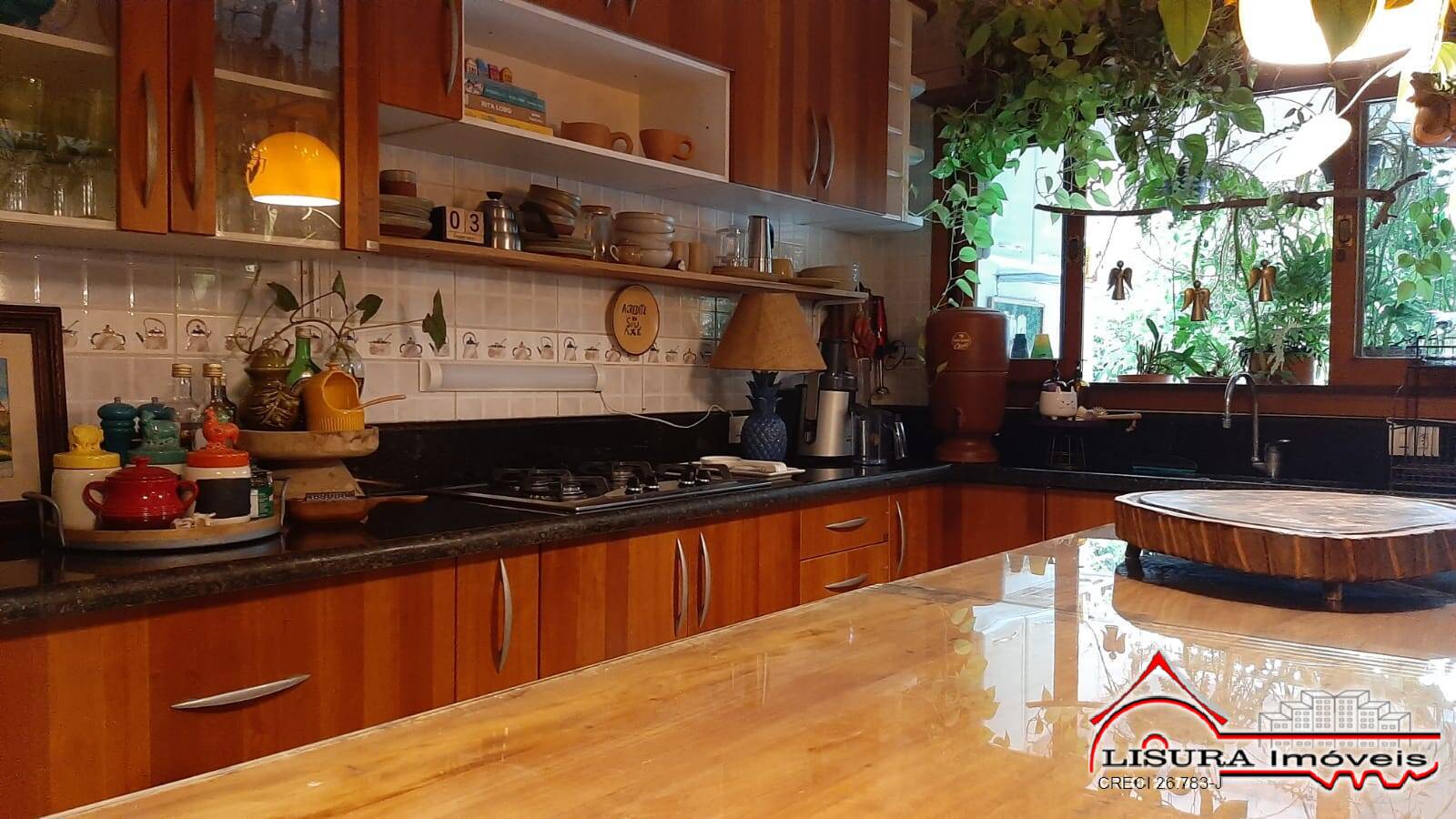 Casa à venda com 4 quartos, 293m² - Foto 11