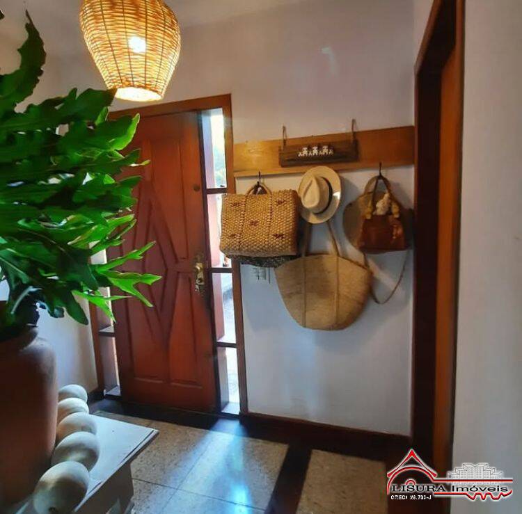 Casa à venda com 4 quartos, 293m² - Foto 9