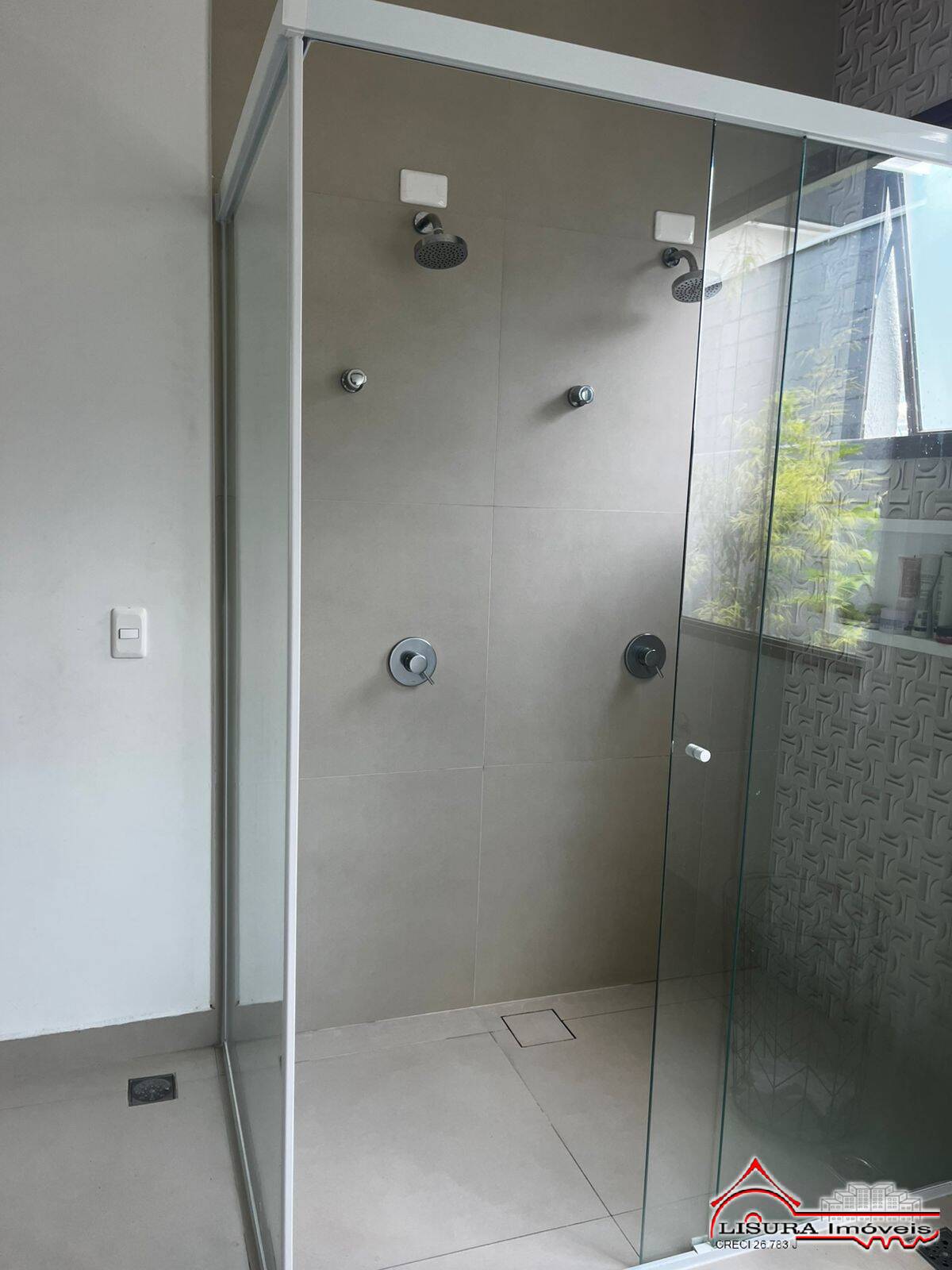 Casa de Condomínio para alugar com 3 quartos, 300m² - Foto 9