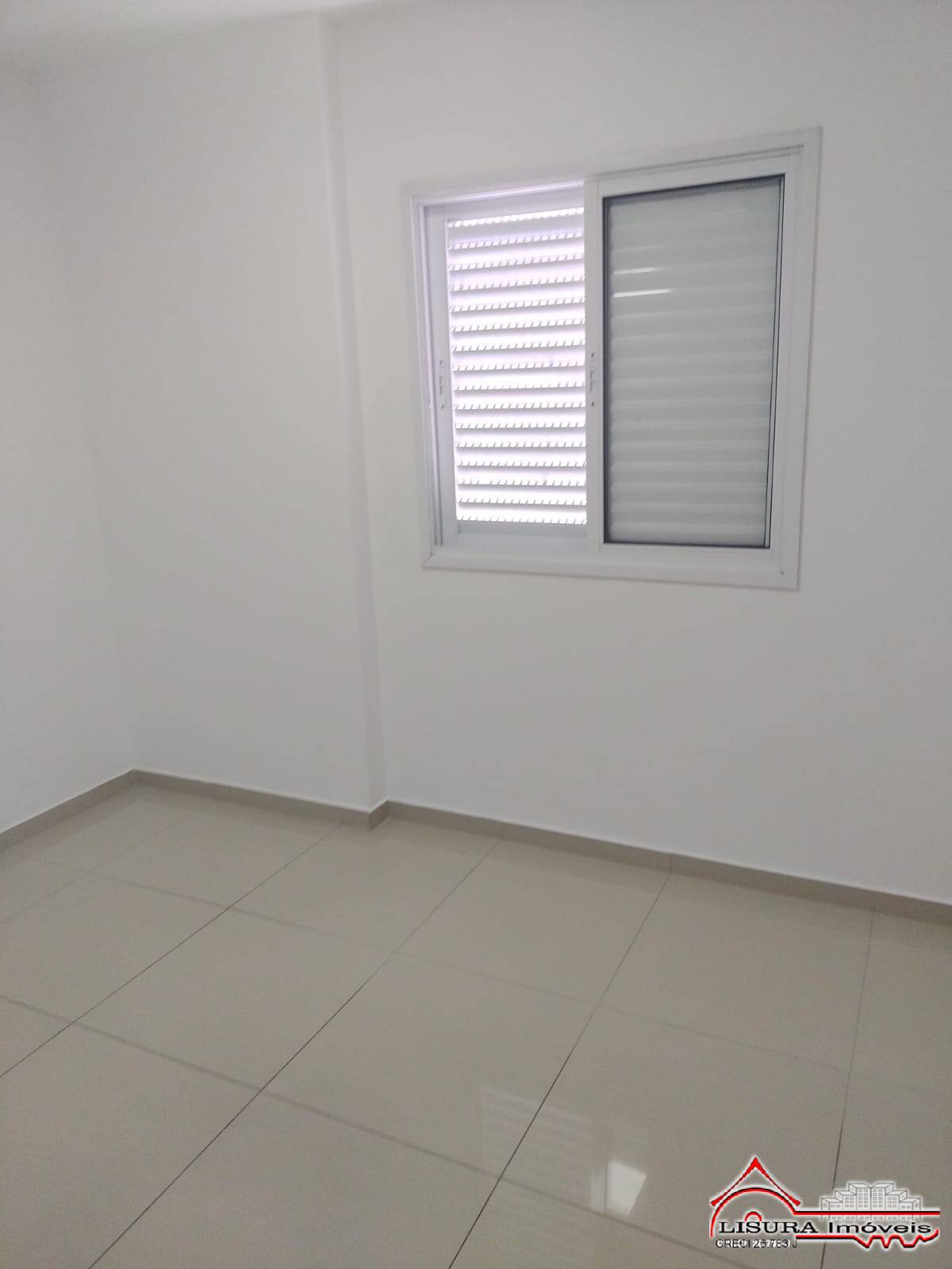 Apartamento para alugar com 3 quartos, 83m² - Foto 8