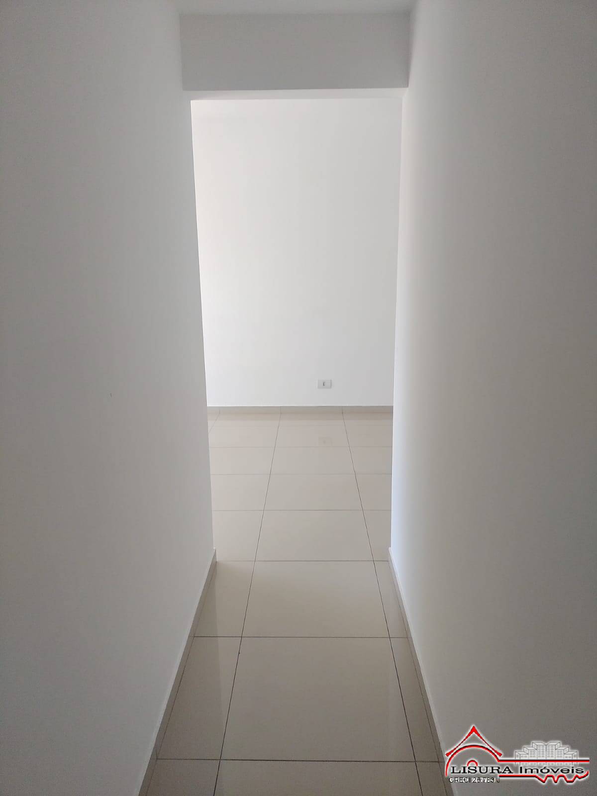 Apartamento para alugar com 3 quartos, 83m² - Foto 9