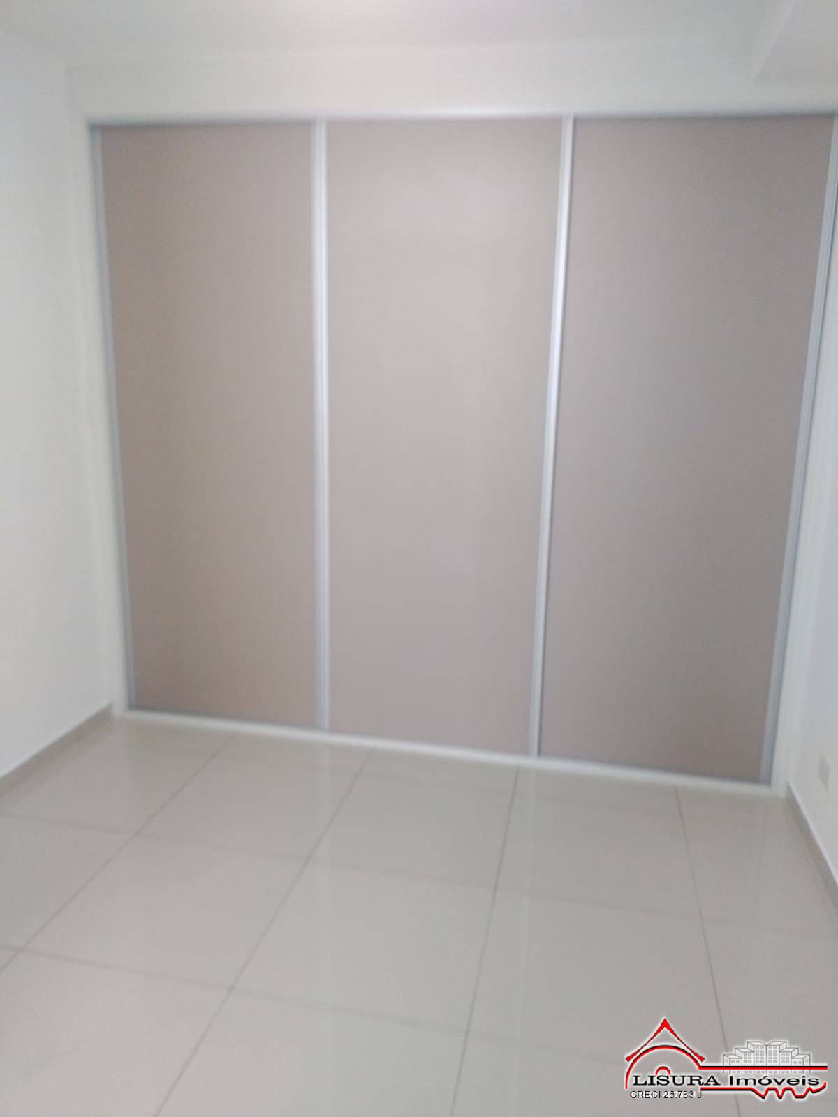 Apartamento para alugar com 3 quartos, 83m² - Foto 10