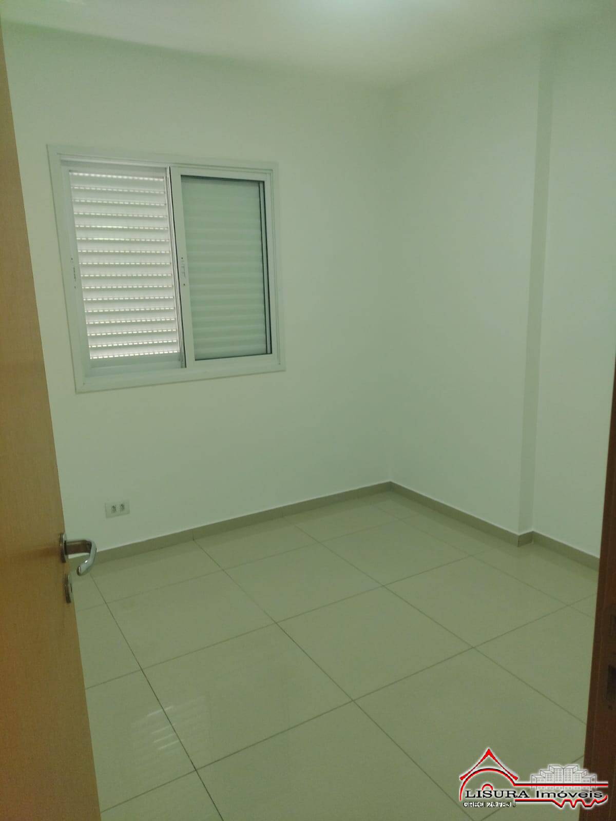 Apartamento para alugar com 3 quartos, 83m² - Foto 14