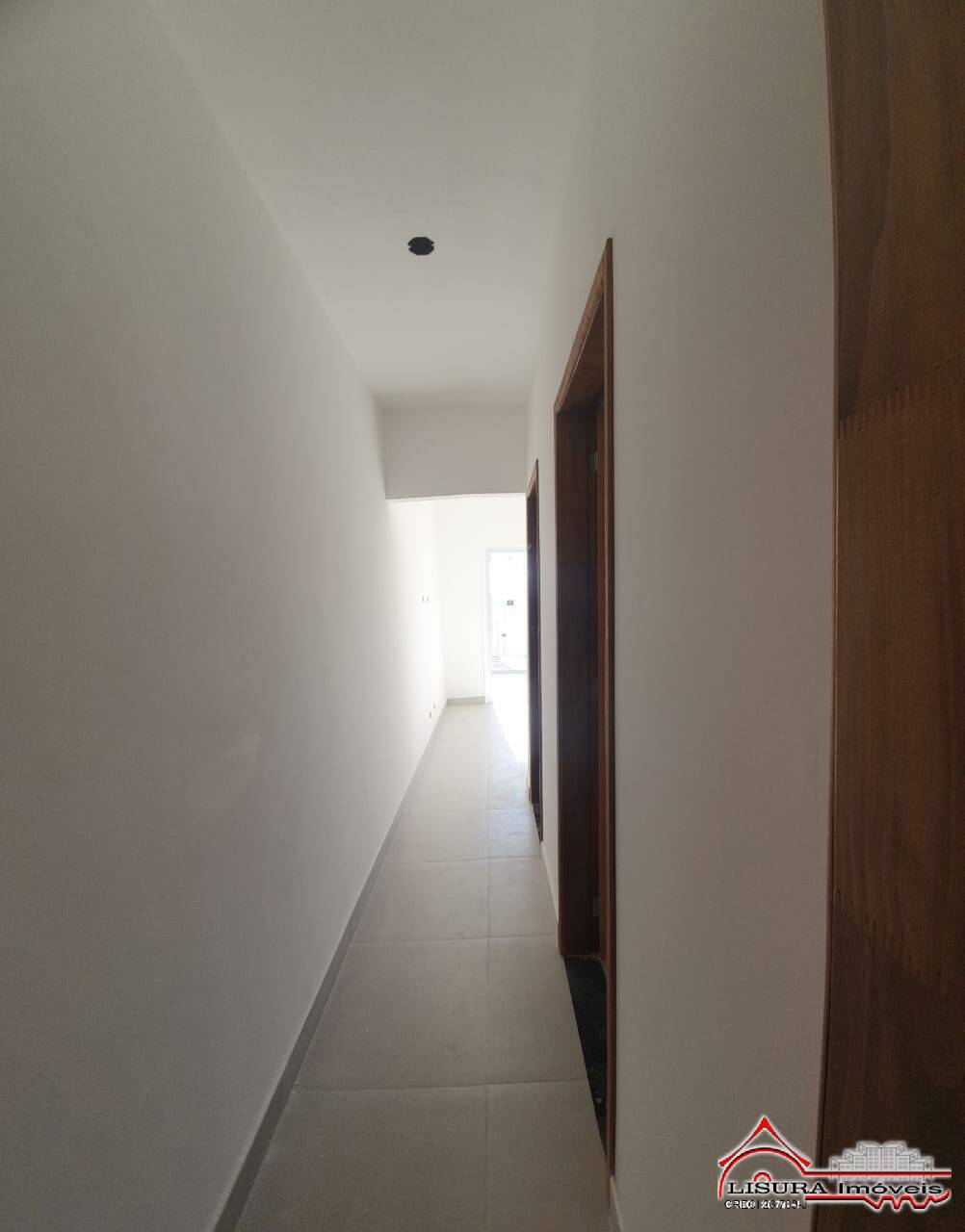 Casa à venda com 2 quartos, 75m² - Foto 10