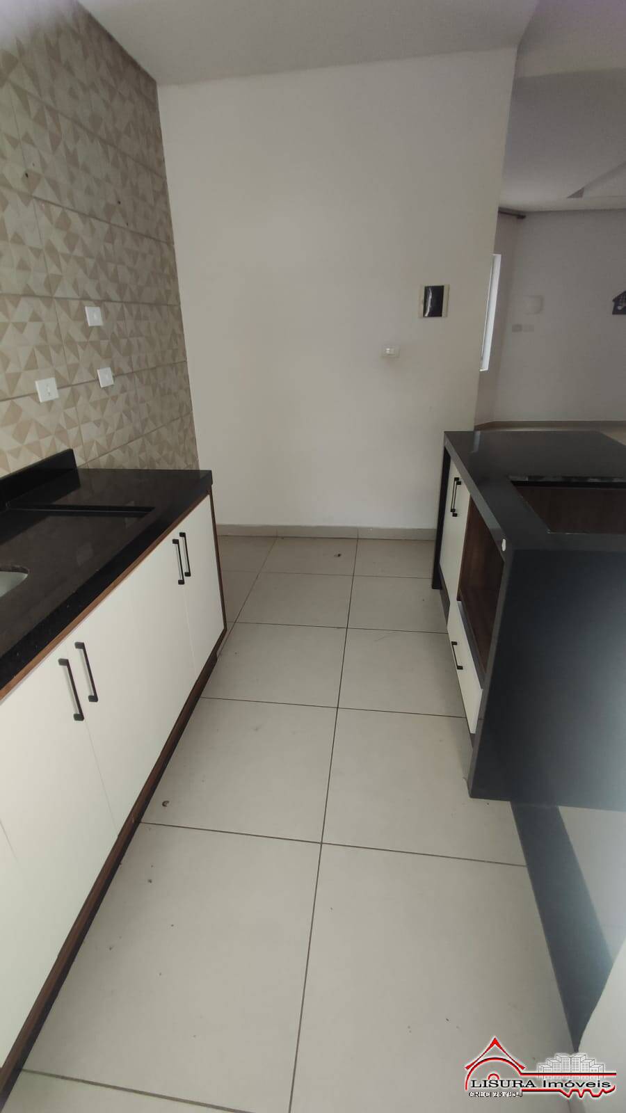 Casa para alugar com 4 quartos, 160m² - Foto 8