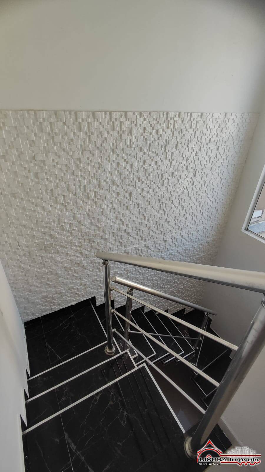 Casa para alugar com 4 quartos, 160m² - Foto 4