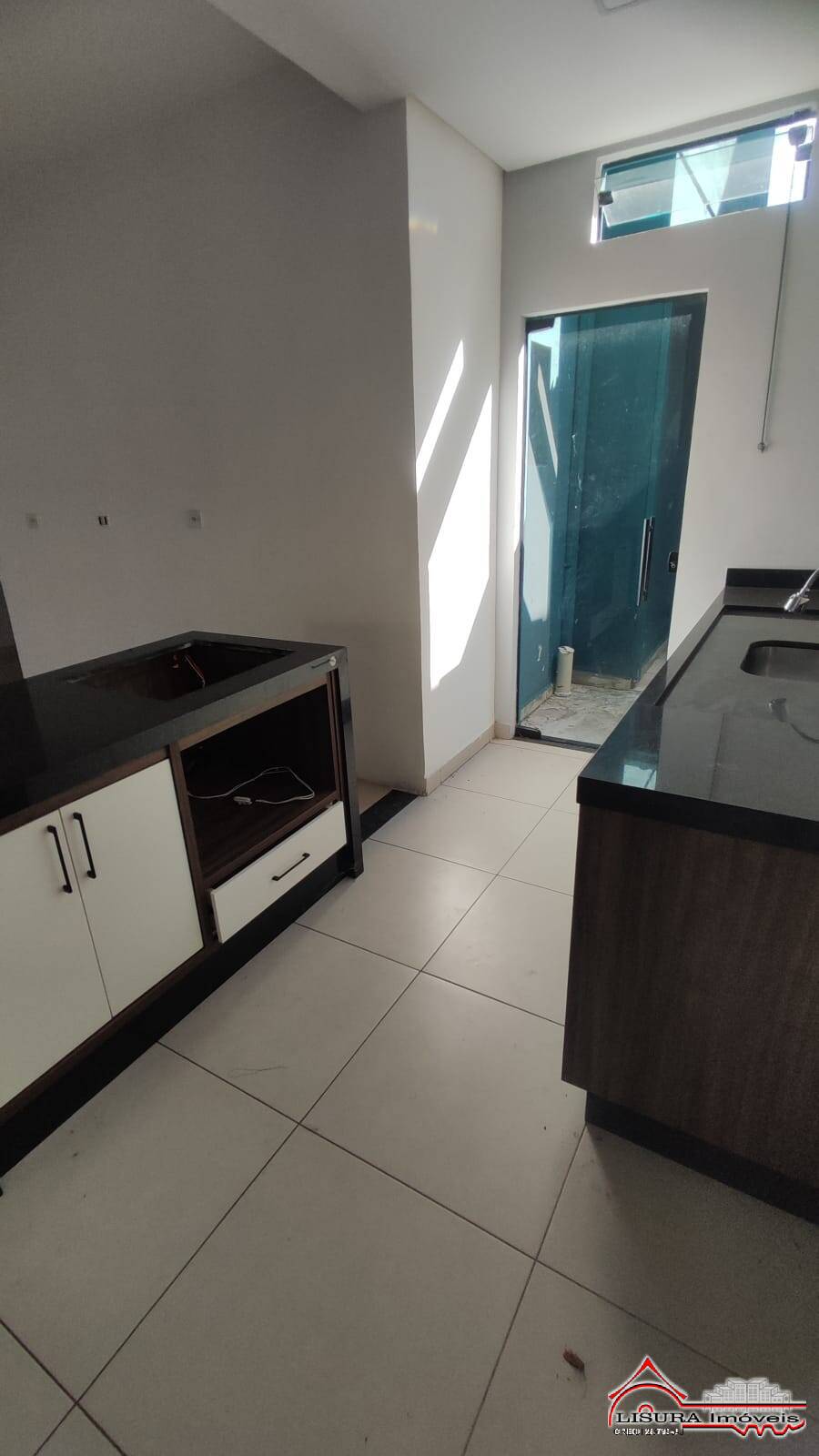 Casa para alugar com 4 quartos, 160m² - Foto 6