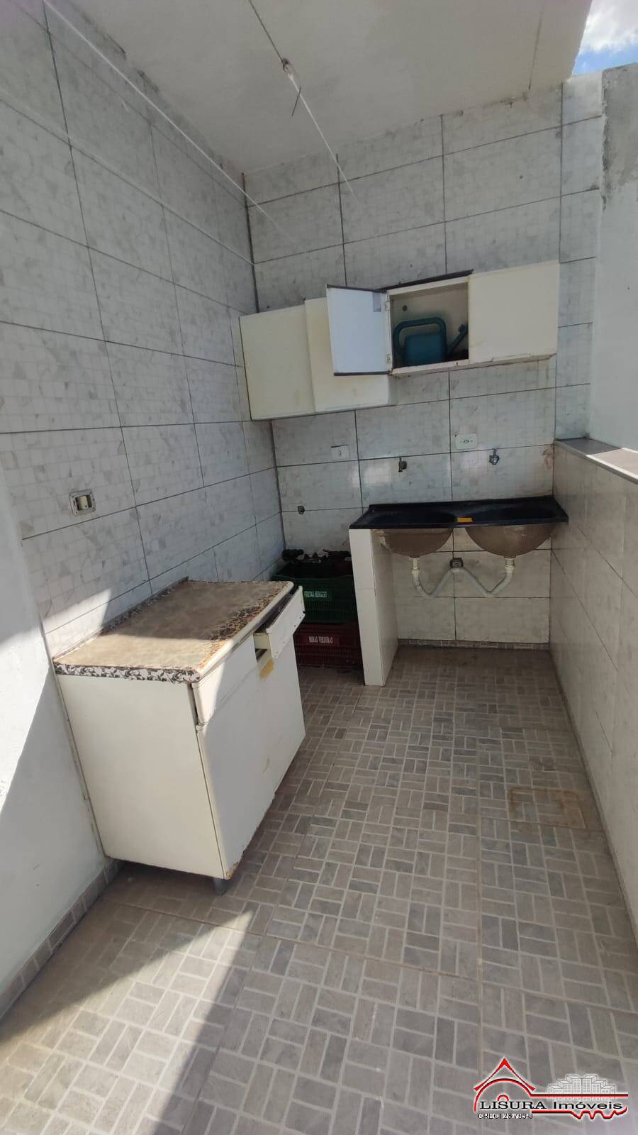 Casa para alugar com 4 quartos, 160m² - Foto 27