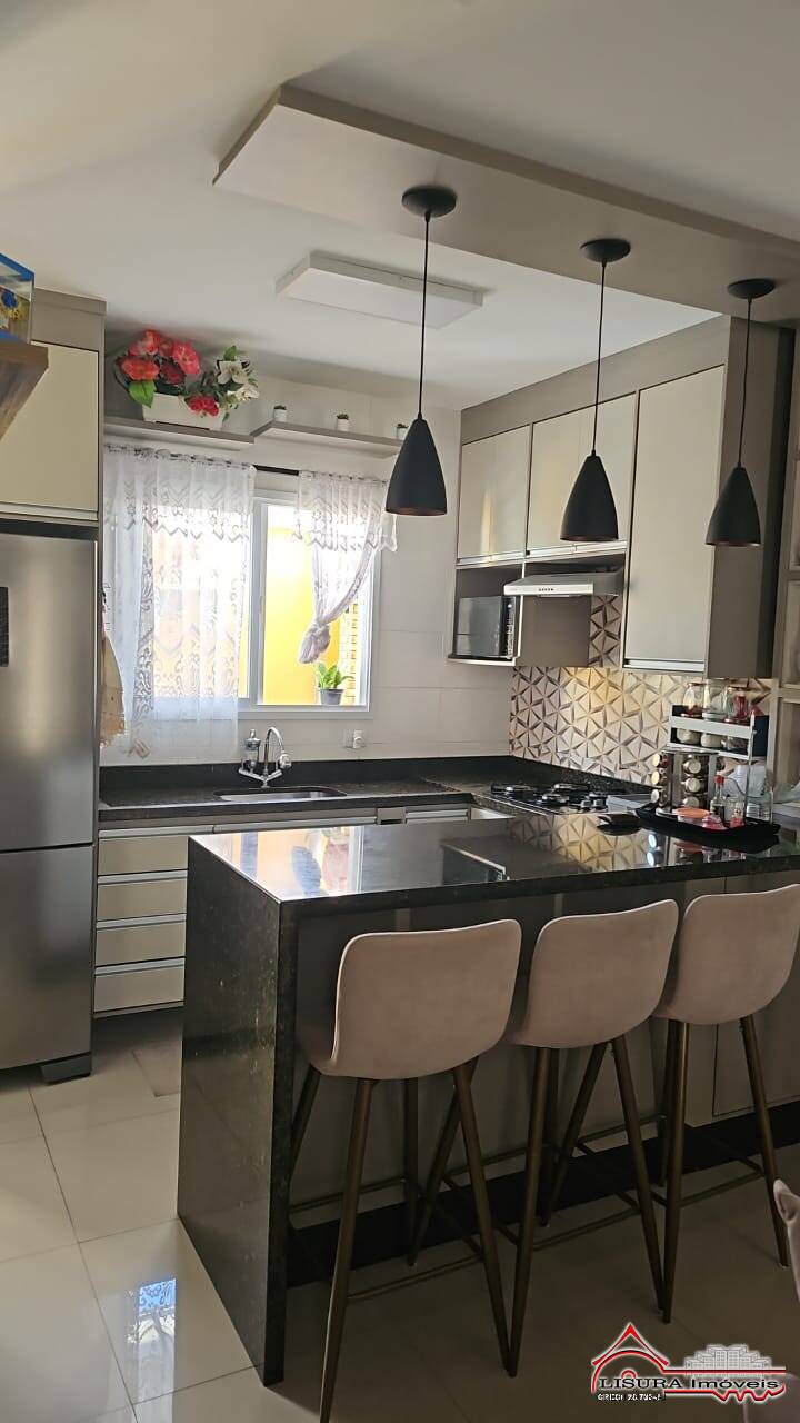 Casa de Condomínio à venda com 2 quartos, 70m² - Foto 2