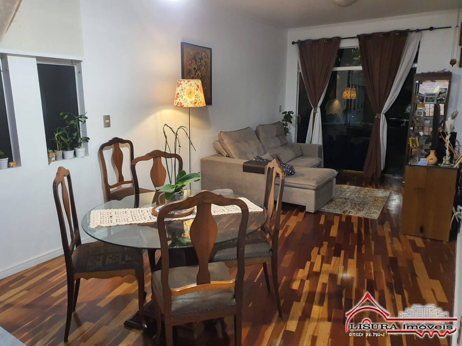Apartamento à venda com 3 quartos, 90m² - Foto 2