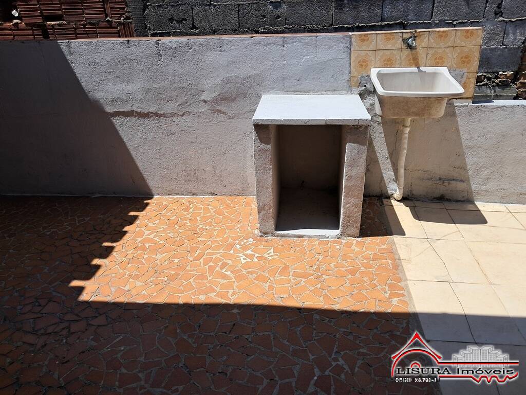 Casa à venda com 4 quartos, 60m² - Foto 18