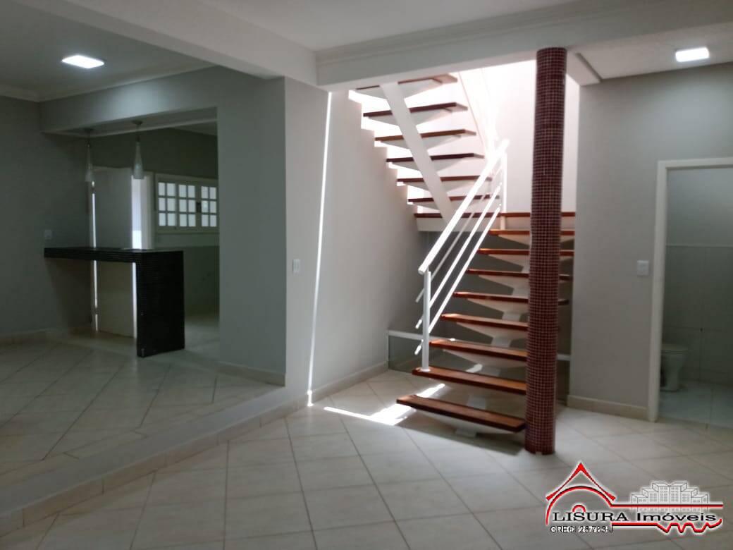 Casa à venda com 3 quartos, 170m² - Foto 4