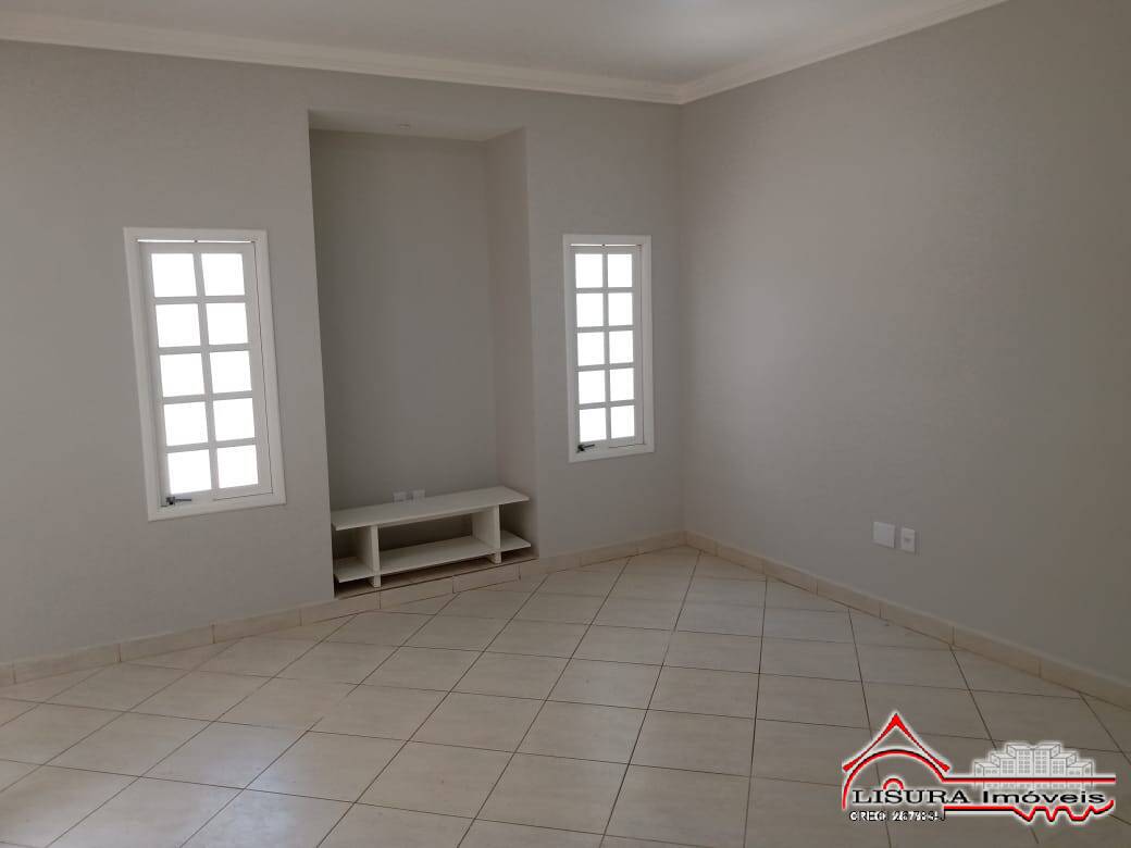 Casa à venda com 3 quartos, 170m² - Foto 2