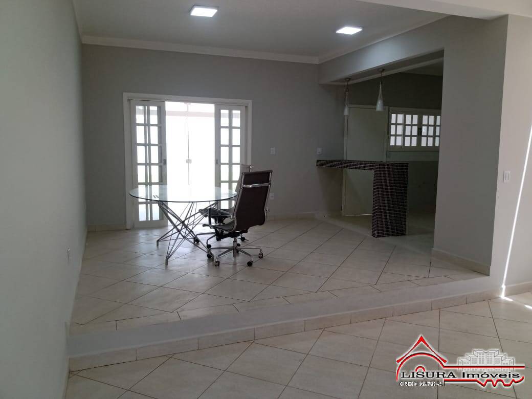 Casa à venda com 3 quartos, 170m² - Foto 3