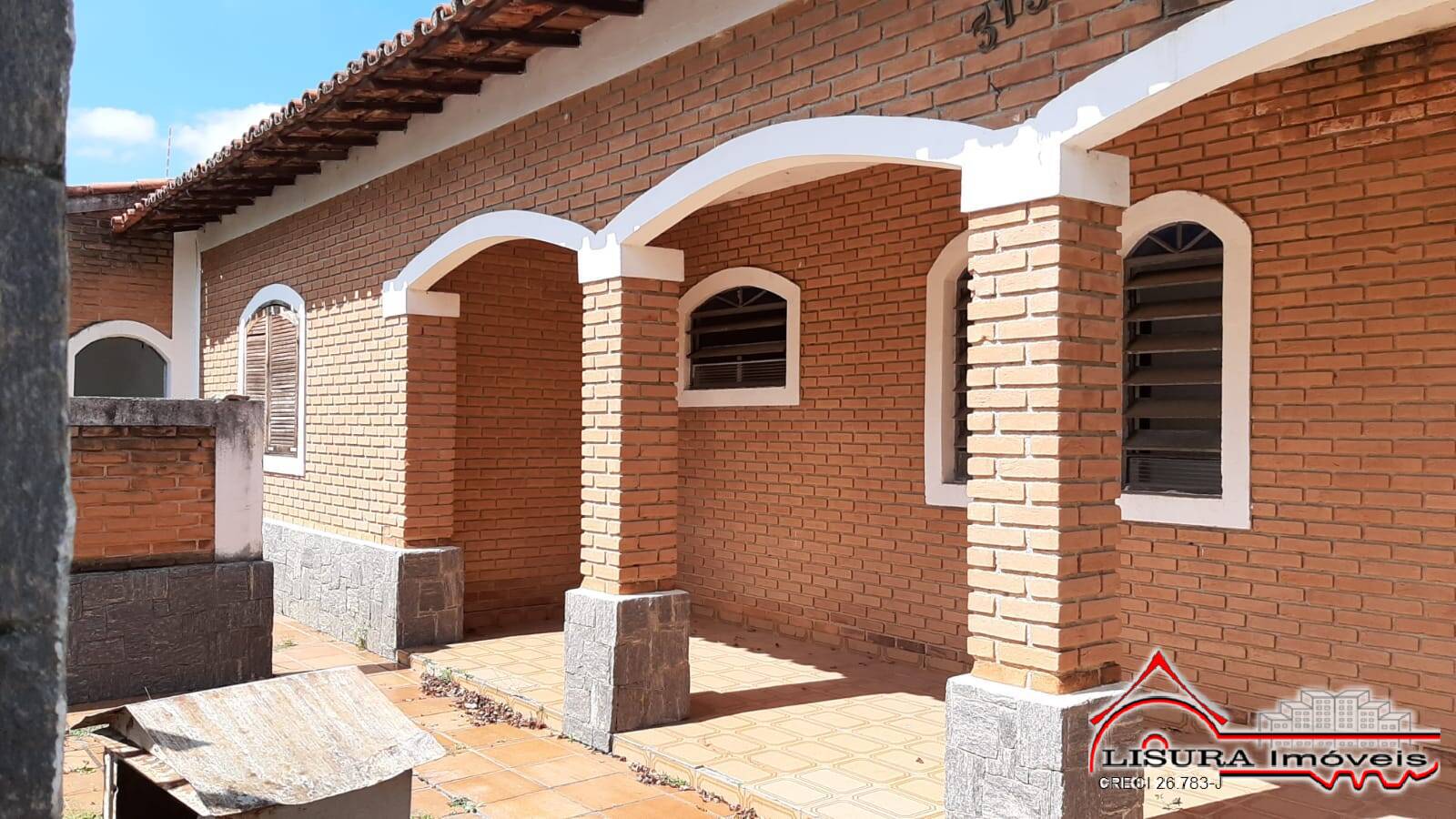 LINDA CASA NO JD FLORIDA JACAREÍ SP