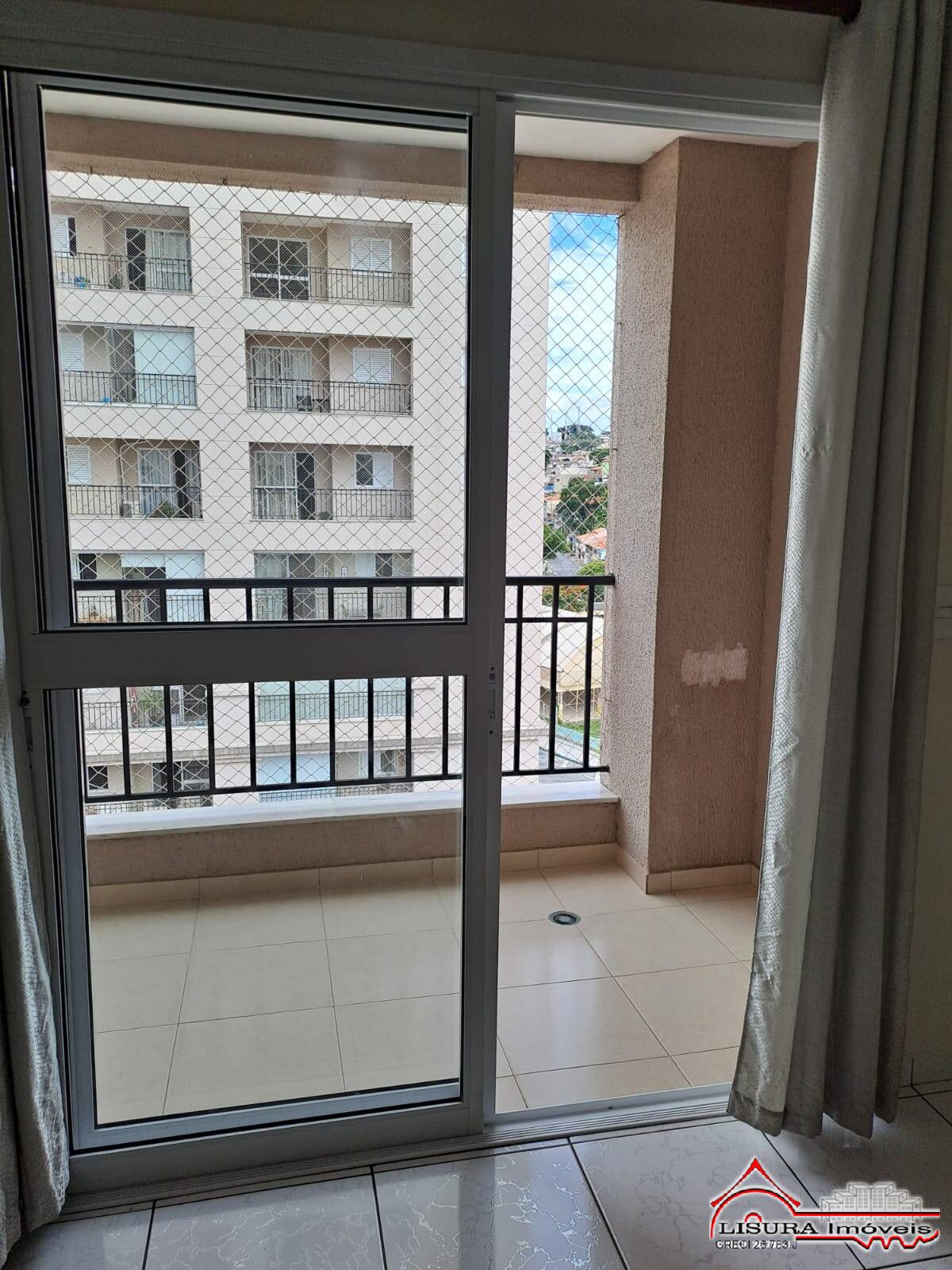 Apartamento para alugar com 2 quartos, 68m² - Foto 21