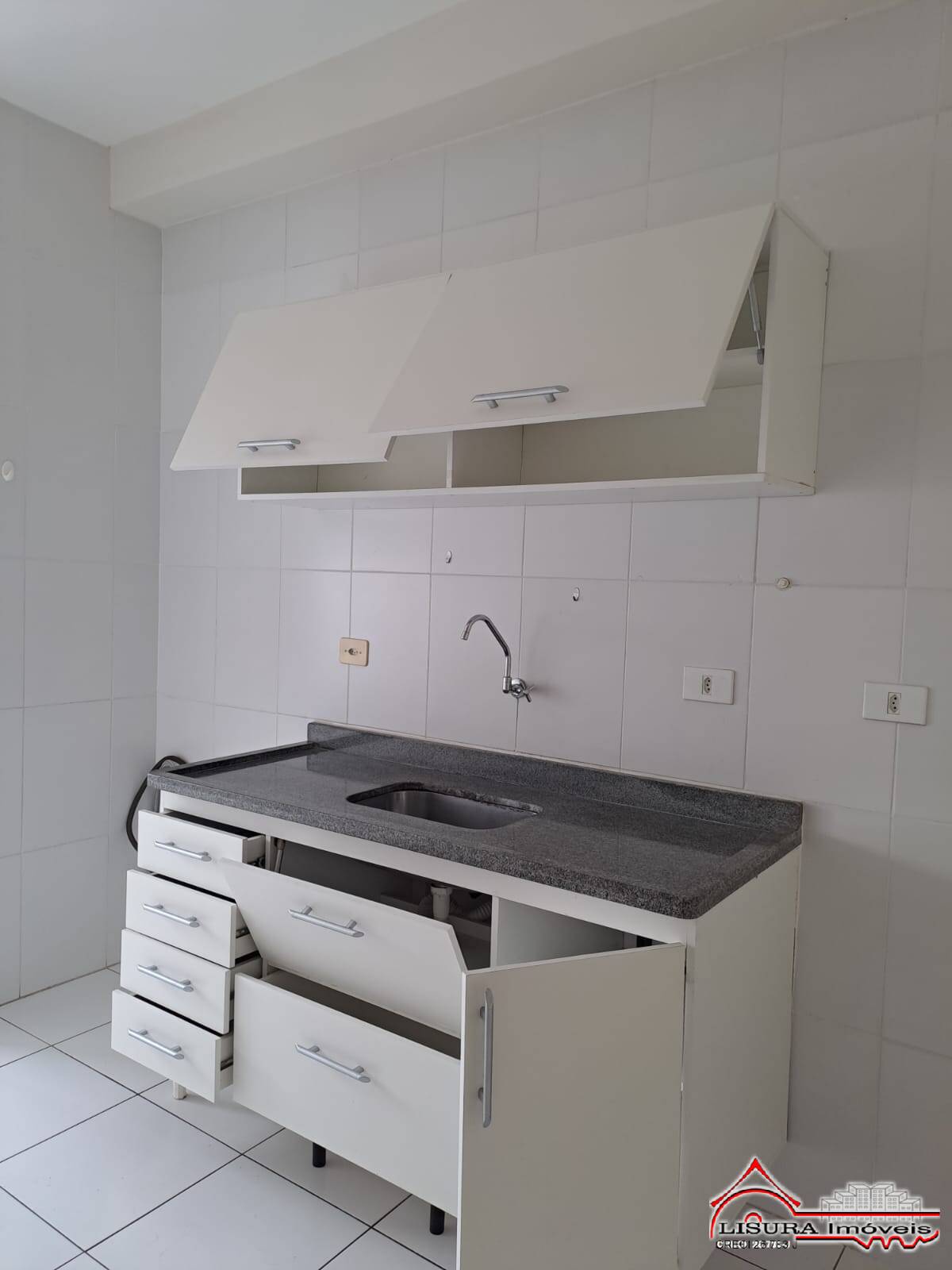 Apartamento para alugar com 2 quartos, 68m² - Foto 8