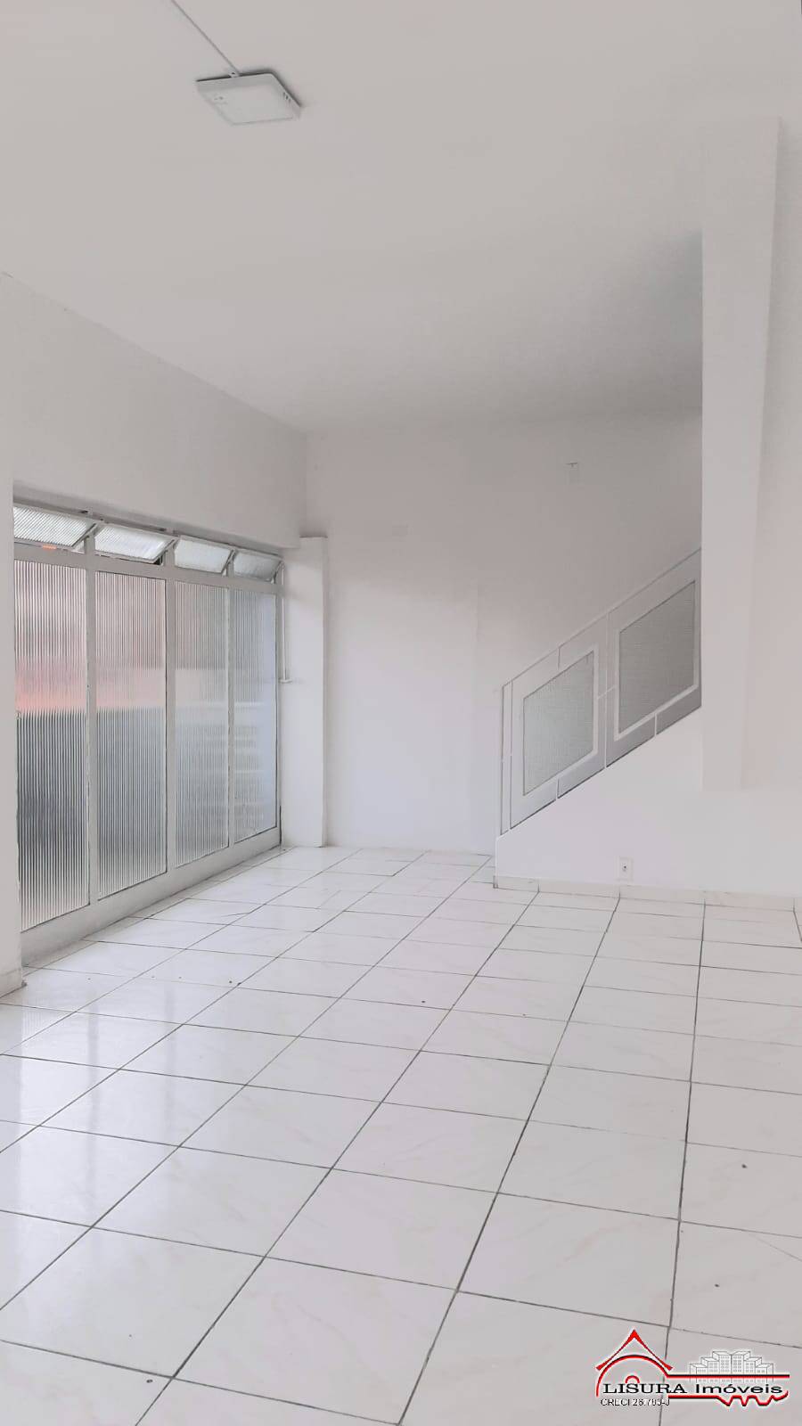 (WM) PONTO COMERCIAL NO CENTRÃO DE JACAREÍ SP PISO SUPERIOR
