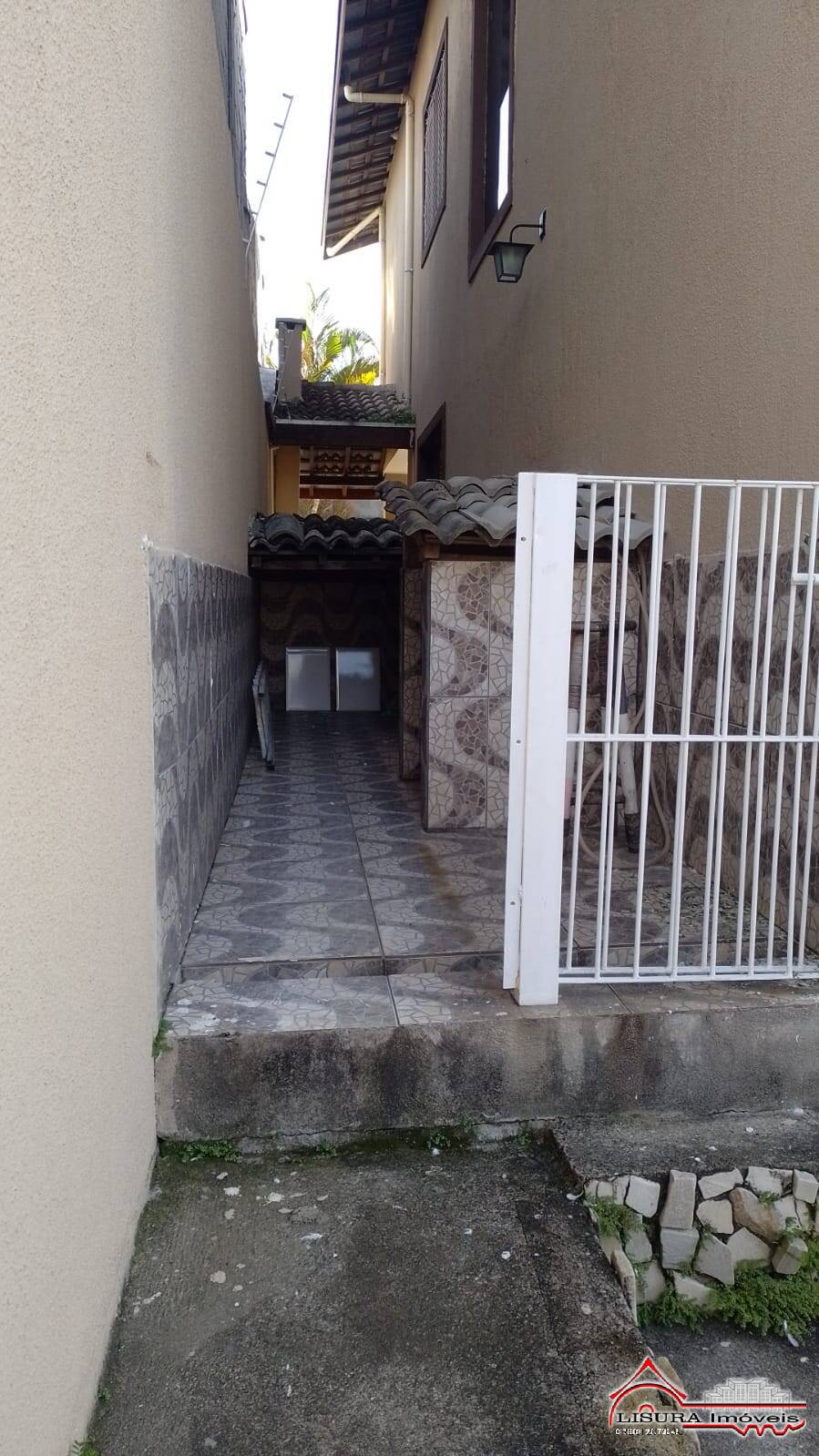 Casa para alugar com 3 quartos, 100m² - Foto 30