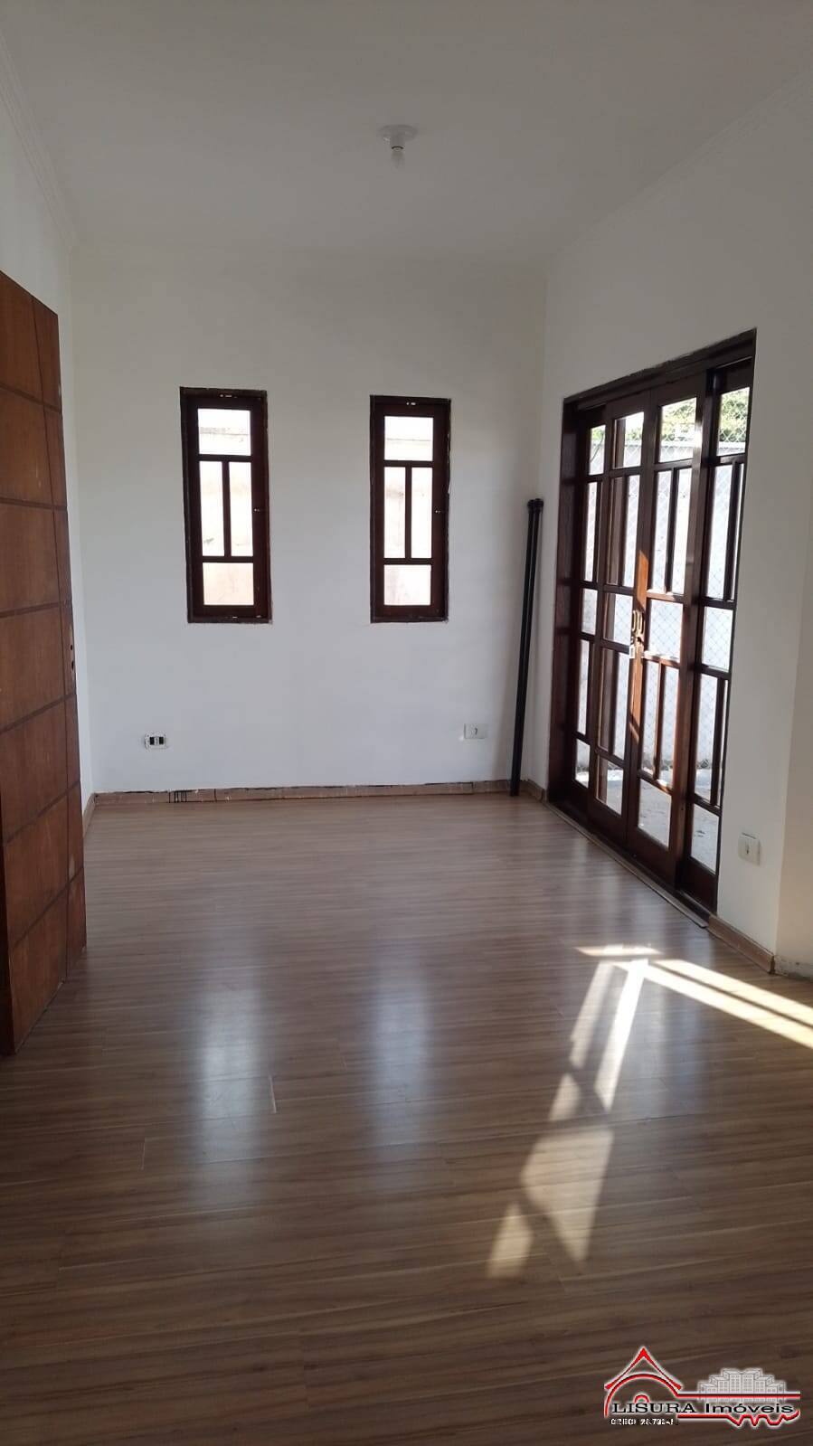 Casa para alugar com 3 quartos, 100m² - Foto 3