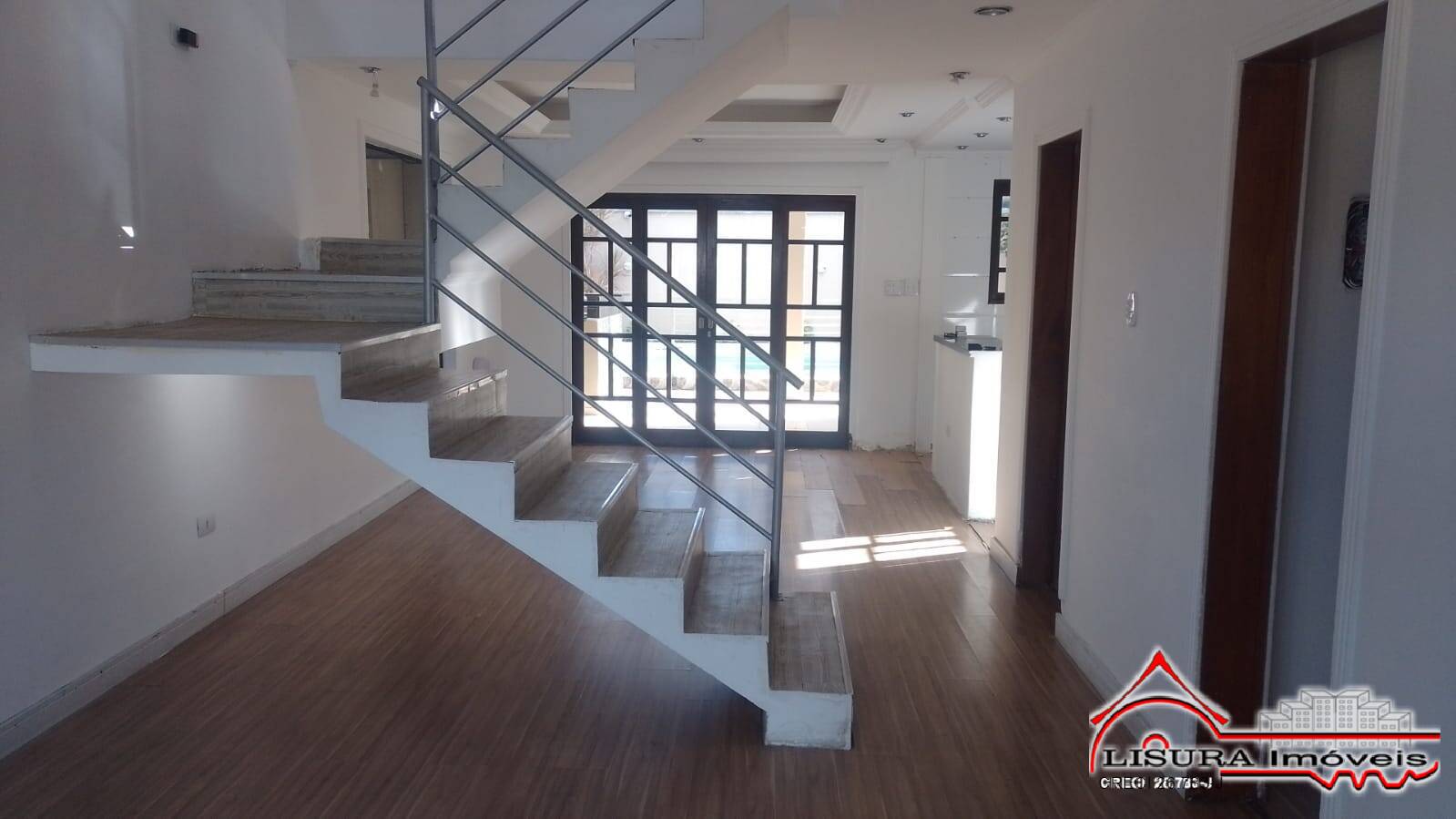 Casa para alugar com 3 quartos, 100m² - Foto 4
