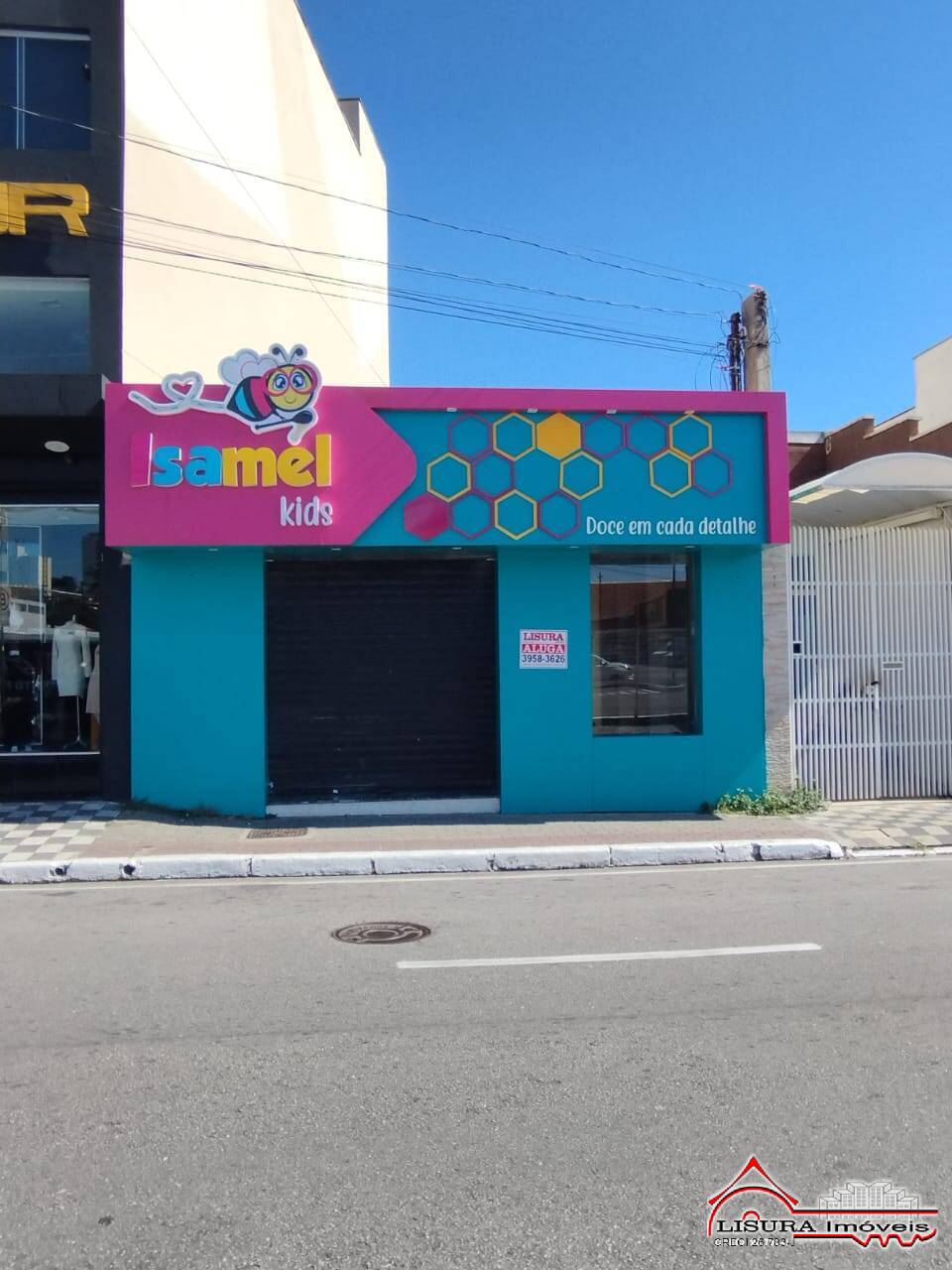 (i) SALÃO NO CENTRO DE JACAREI - SP PARA LOCAÇÃO