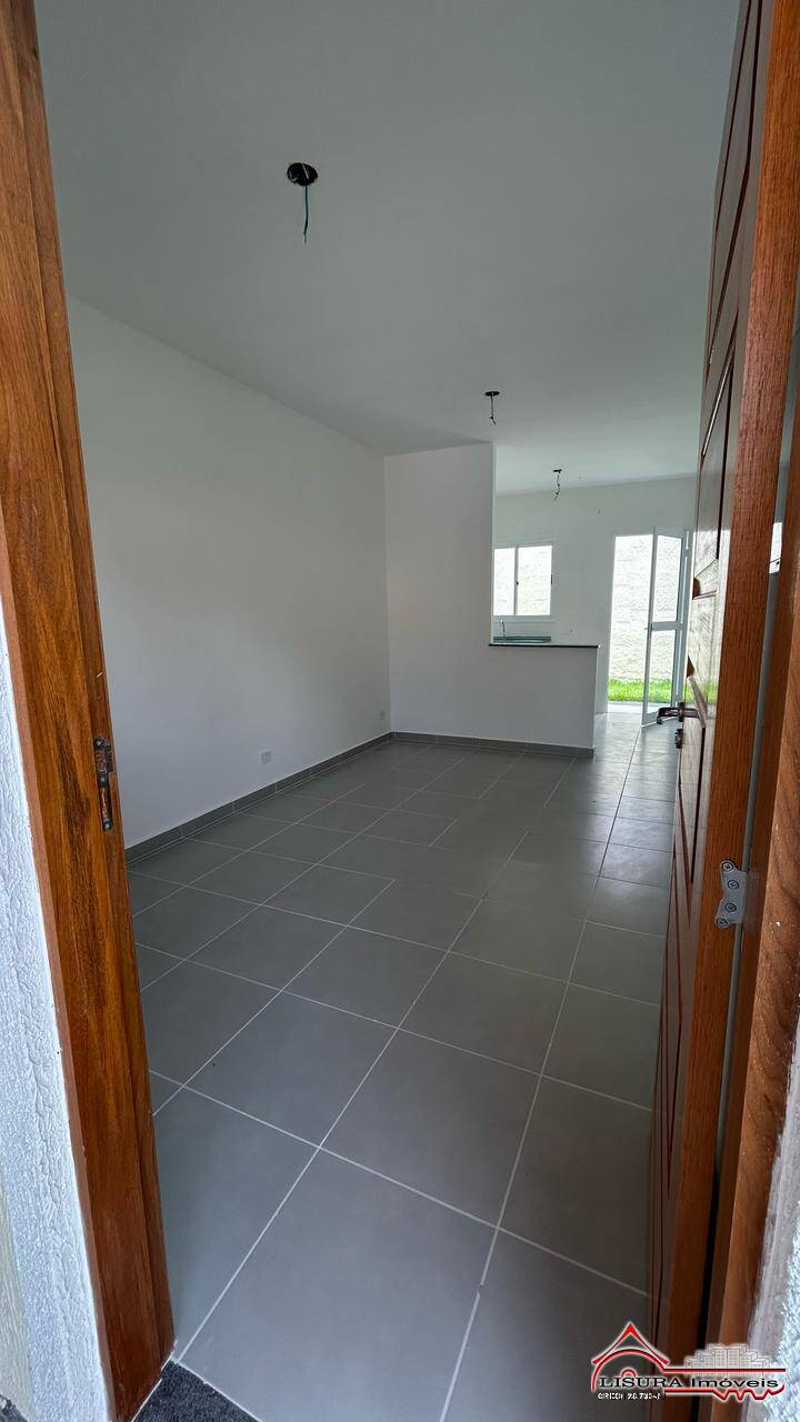 Casa de Condomínio à venda com 2 quartos, 51m² - Foto 3