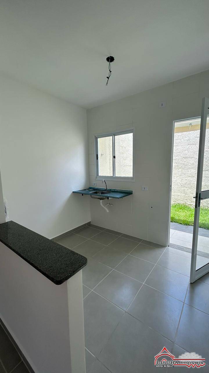 Casa de Condomínio à venda com 2 quartos, 51m² - Foto 6