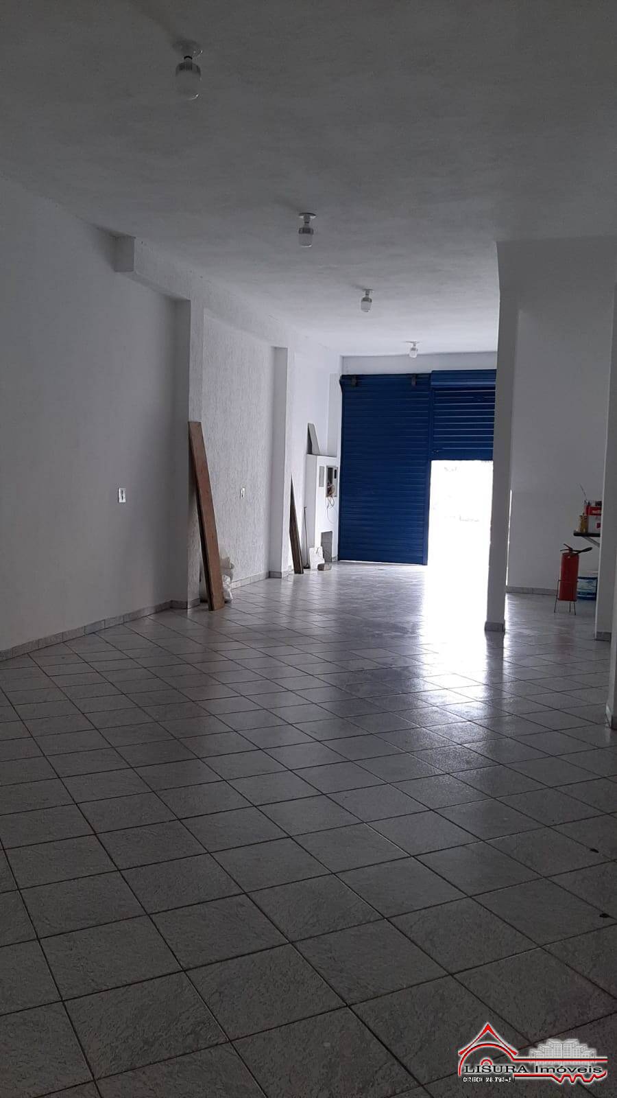 (WM) SALÃO COMERCIAL P/ LOCAÇÃO PROX. A RODOVIÁRIA VELHA JACAREÍ