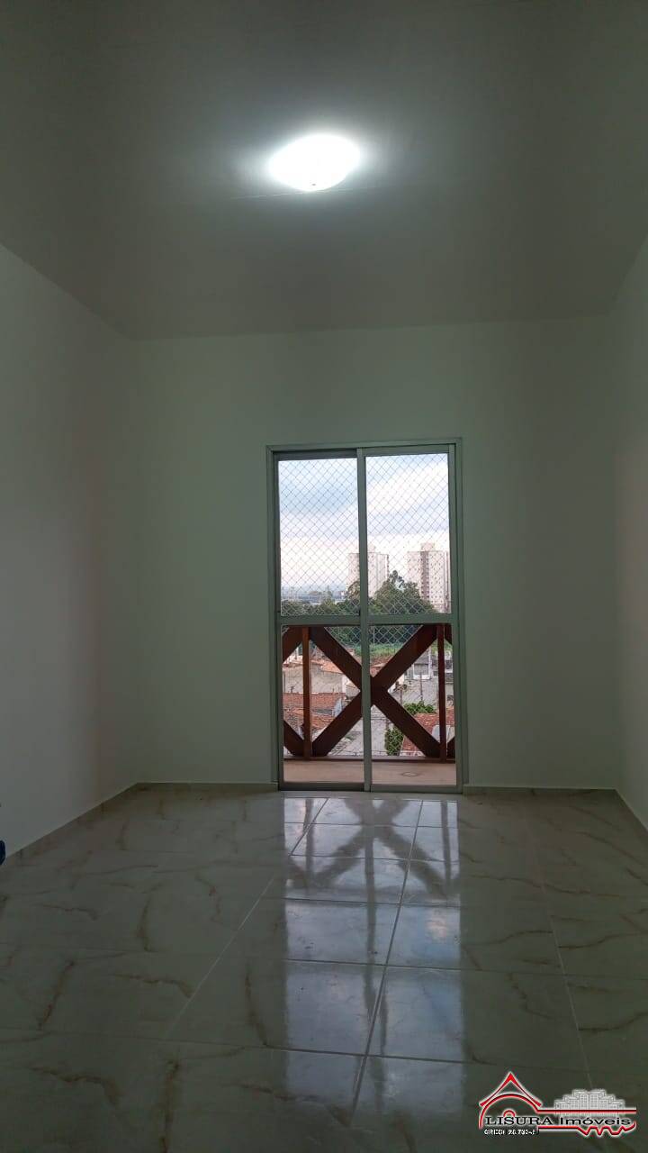 Apartamento à venda com 2 quartos, 55m² - Foto 2
