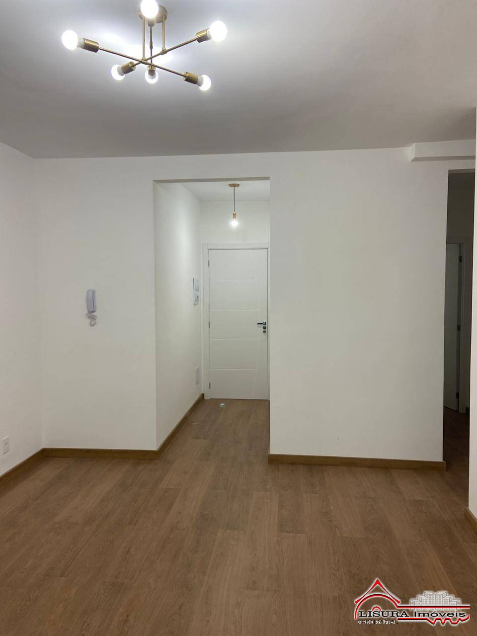 Apartamento para alugar com 3 quartos, 84m² - Foto 12