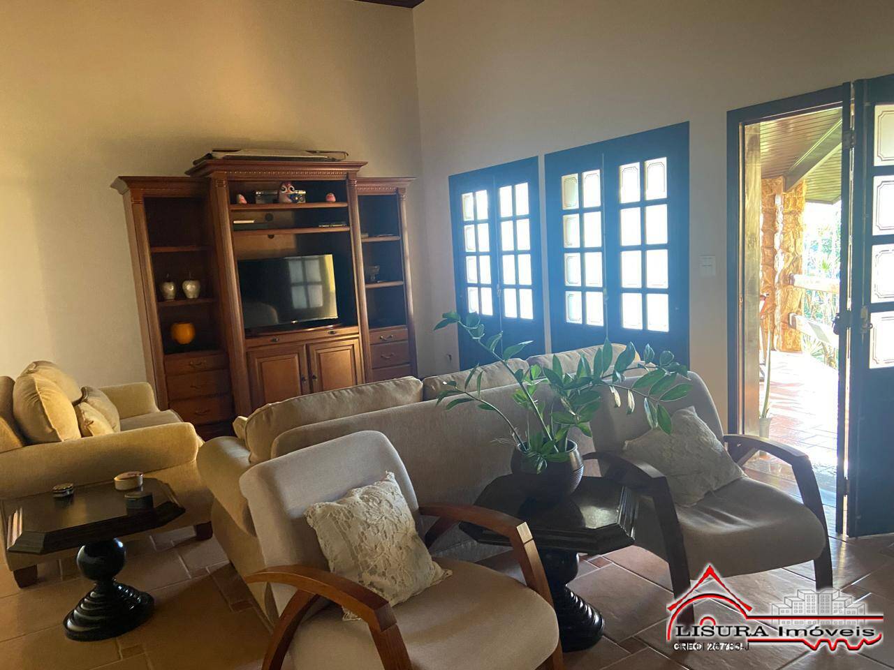 Casa à venda com 3 quartos, 600m² - Foto 5